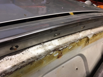 IN248 CENTRE INNER SOFT TOP RETAINING PLATE