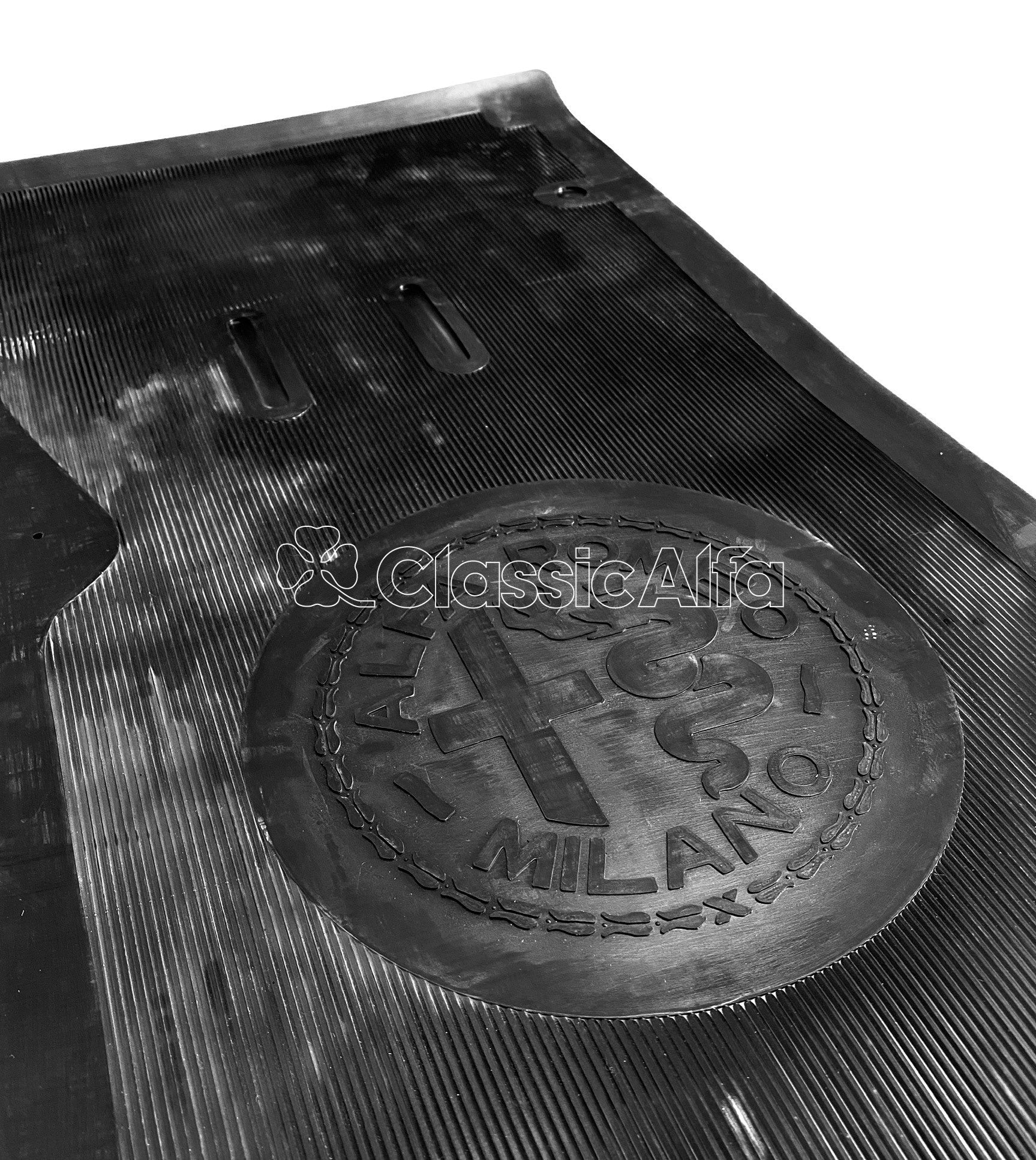 IN250 RHD COMPLETE MAT SET - ROUNDTAIL SPIDER