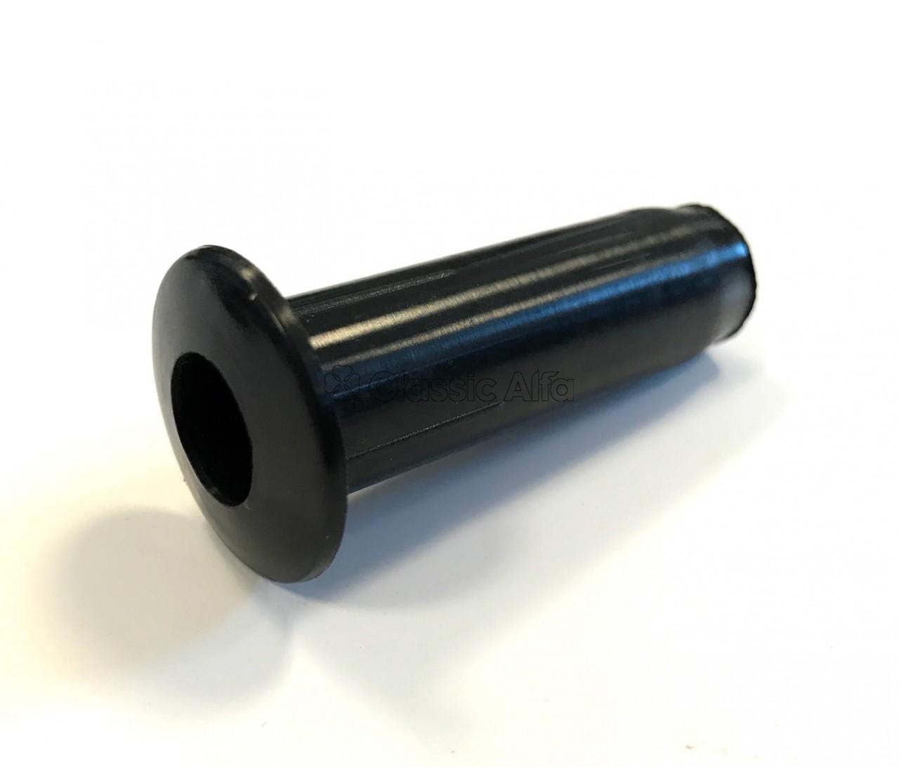 IN272 SPIDER HEADREST SLEEVE TRIM