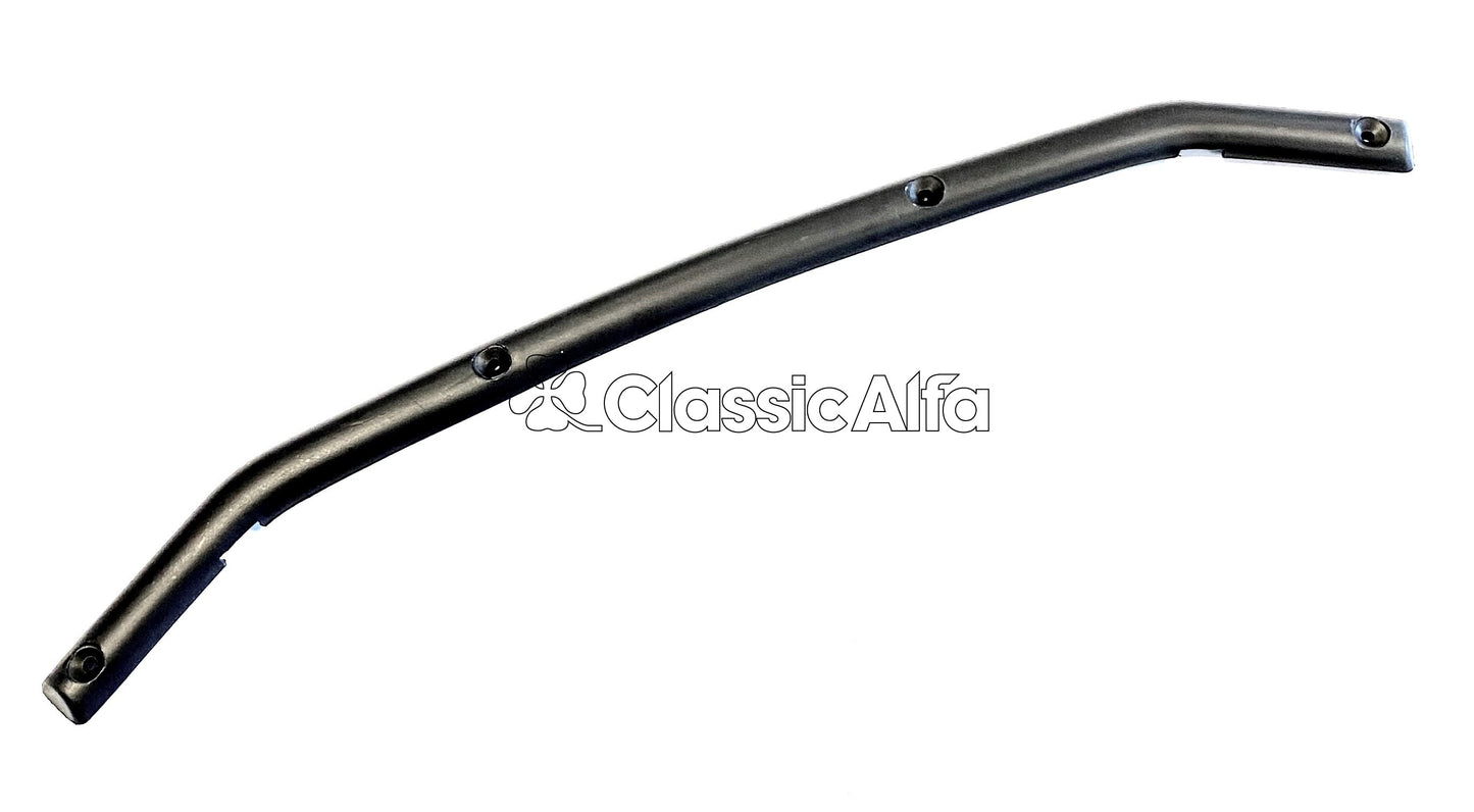 IN315 FRONT SEAT BACK- LOWER FIXING TRIM 1750 & 2000 GTV