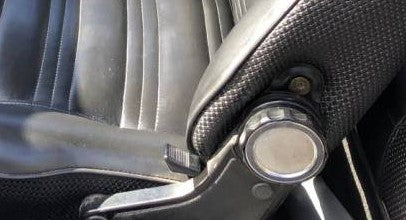 IN357 SEAT LEVER END KNOB LEFT Mk2 1750 GTV