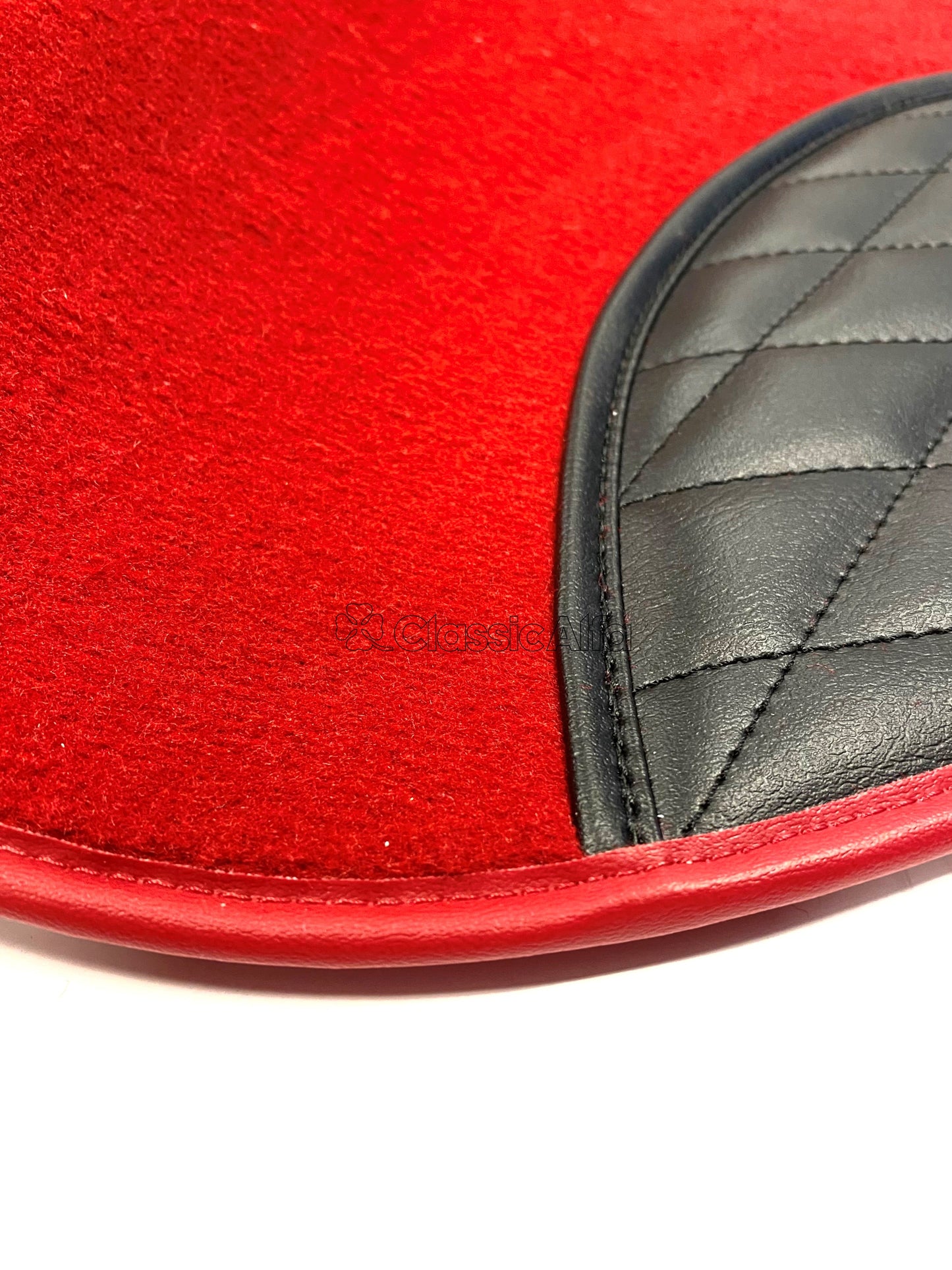 IN057/1 SPRINT GT/GTV CARPET SET - RED - LHD