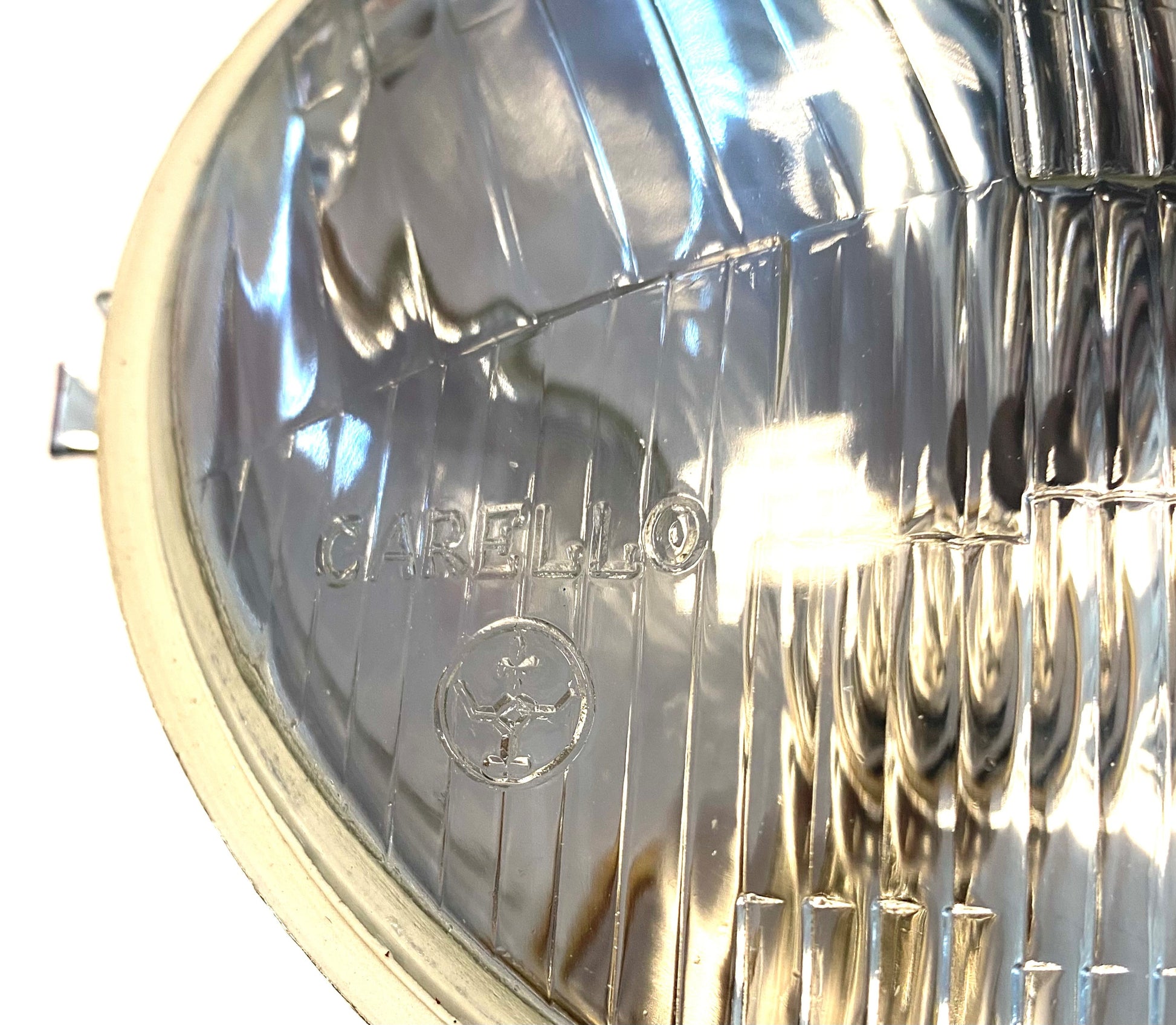 LT000 RHD CARELLO STYLE OUTER HEADLIGHT - H4