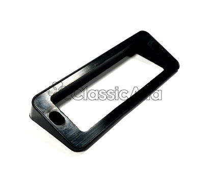 LT022/1 GT/GTV REVERSING LIGHT UNIT RUBBER BACKING