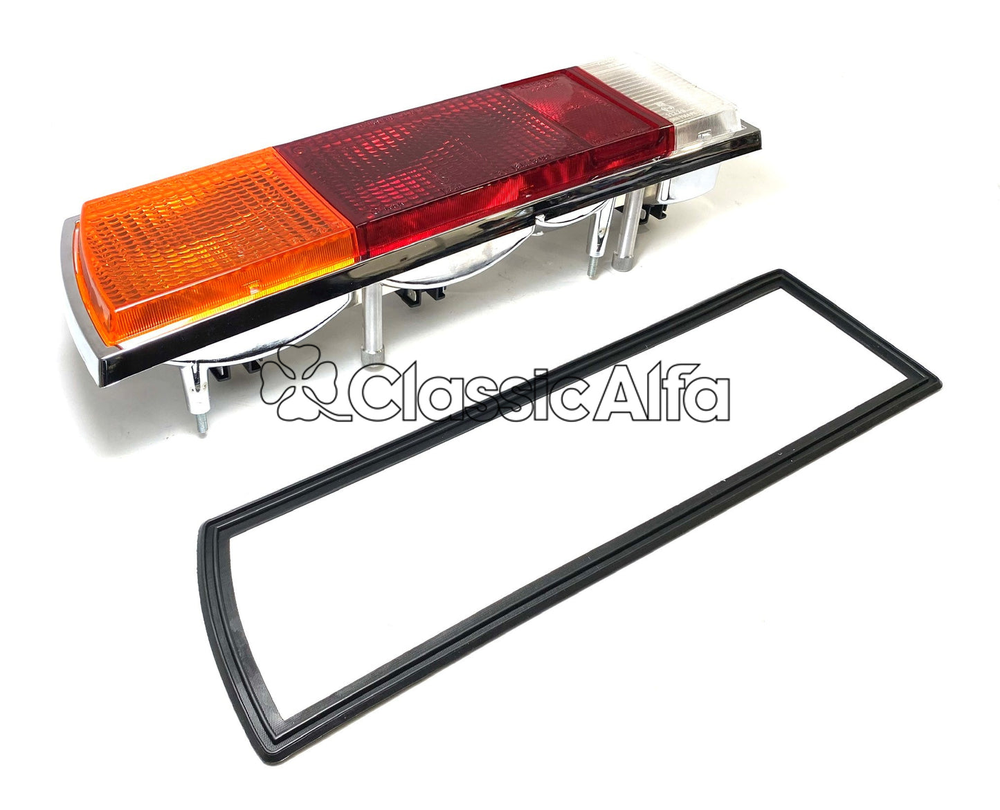 LT035 1970-83 SPIDER REAR LIGHT - LEFT (ALTISSIMO)