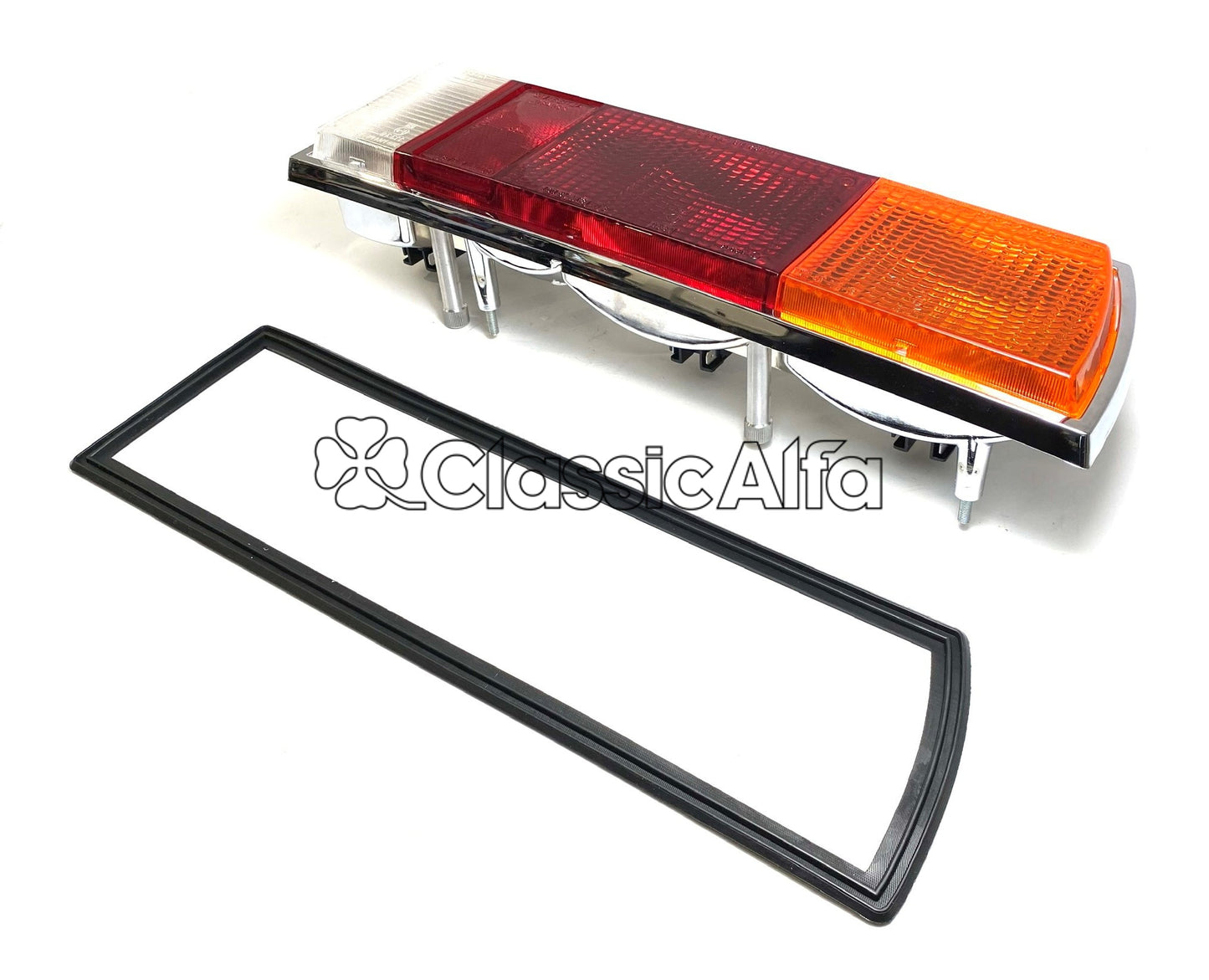 LT036 1970-83 SPIDER REAR LIGHT - RIGHT (ALTISSIMO)