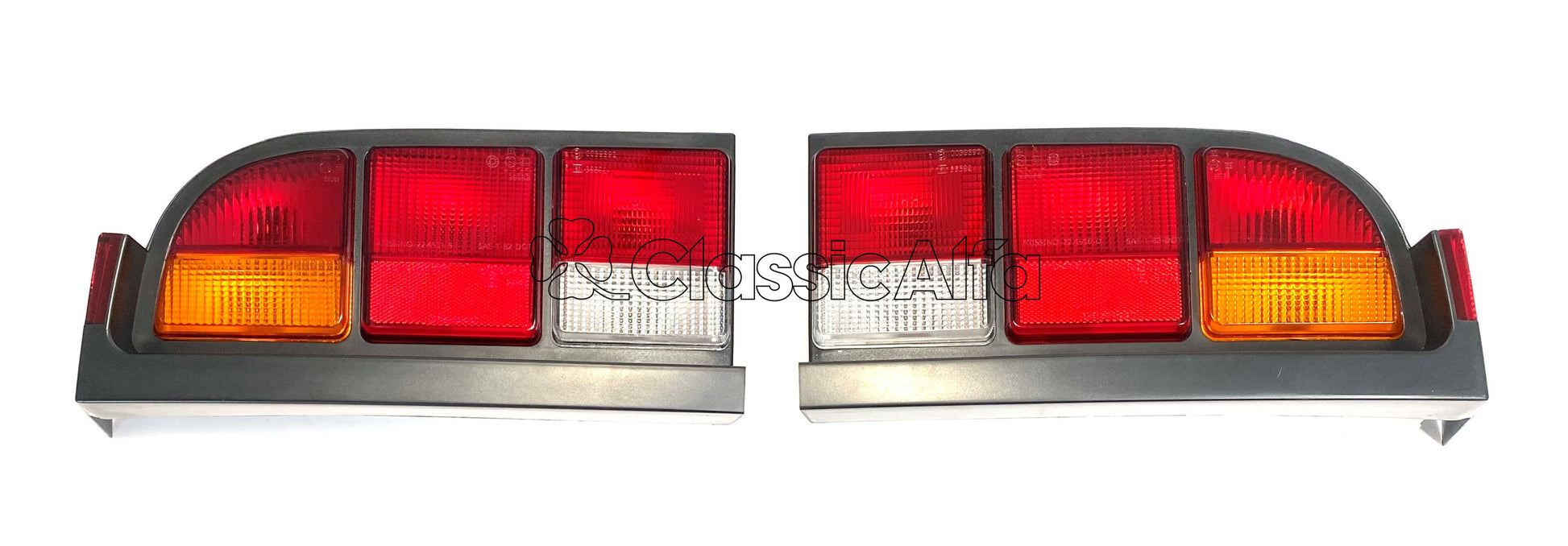 LT048 PAIR SPIDER SERIES 3 1984-89 REAR LIGHT UNITS 
