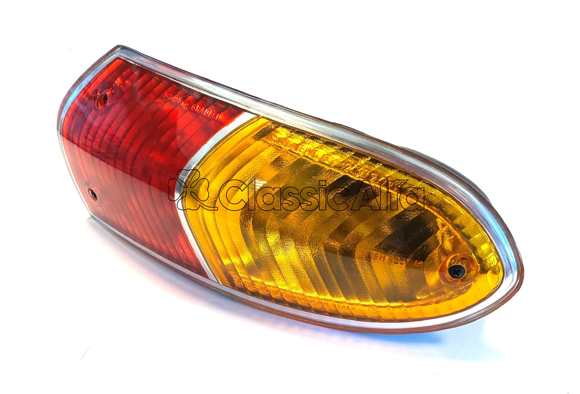 LT058/1 ROUNDTAIL SPIDER 1966-70 REAR LIGHT COMPLETE, RIGHT – Classic Alfa