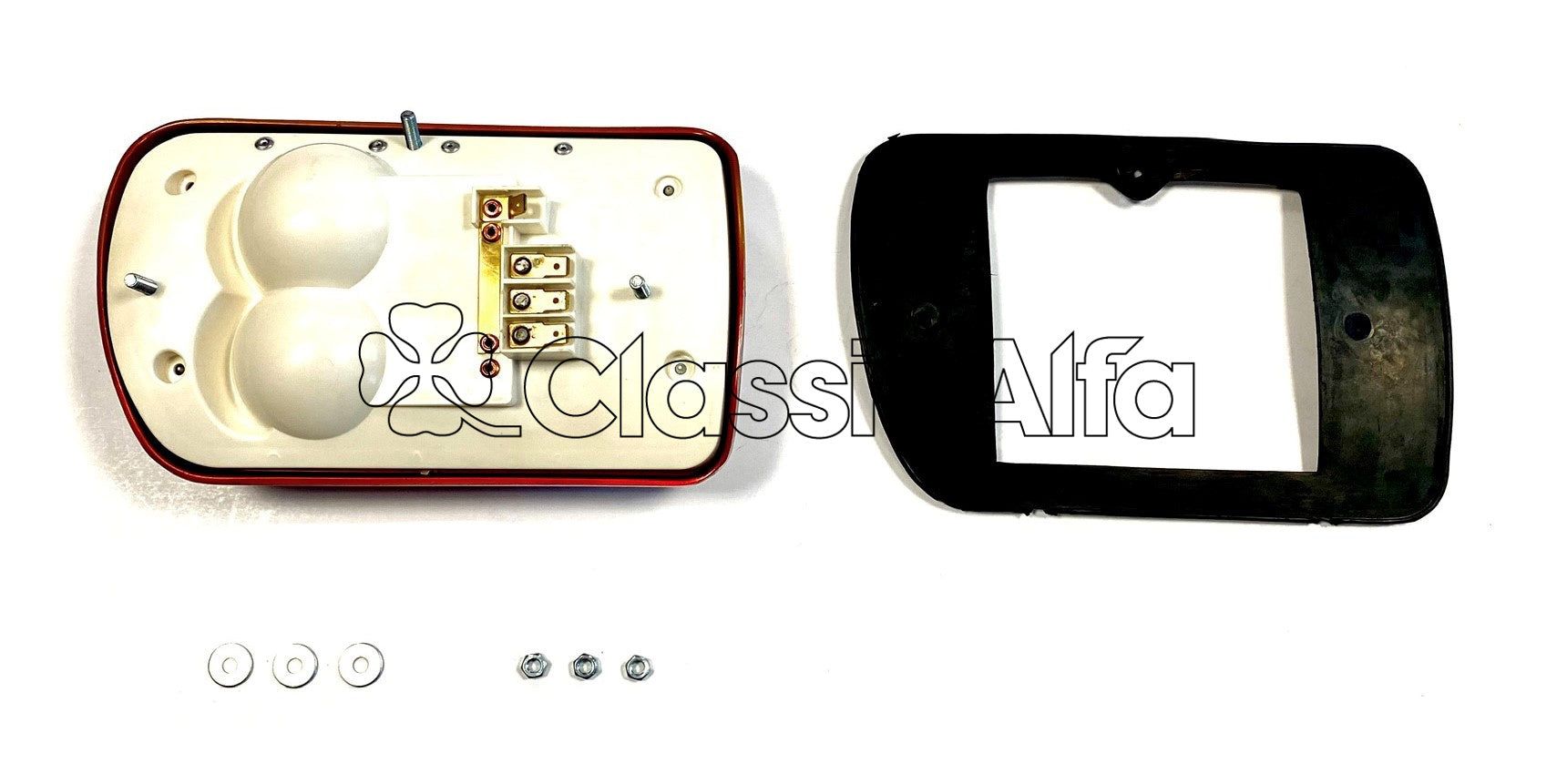 LT068/1 COMPLETE REAR LIGHT UNIT GT/GT JUNIOR/1750 GTV - RIGHT