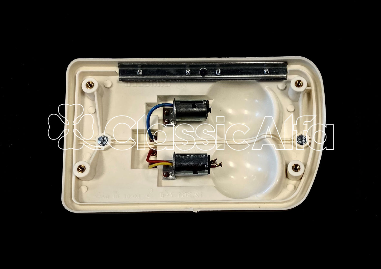 LT075 GT/GTV REAR LIGHT BACKING - RIGHT