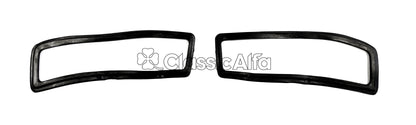 LT076 PAIR OF SIDELIGHT TO BODY SEALS - GT/GTV 1970 ONWARDS