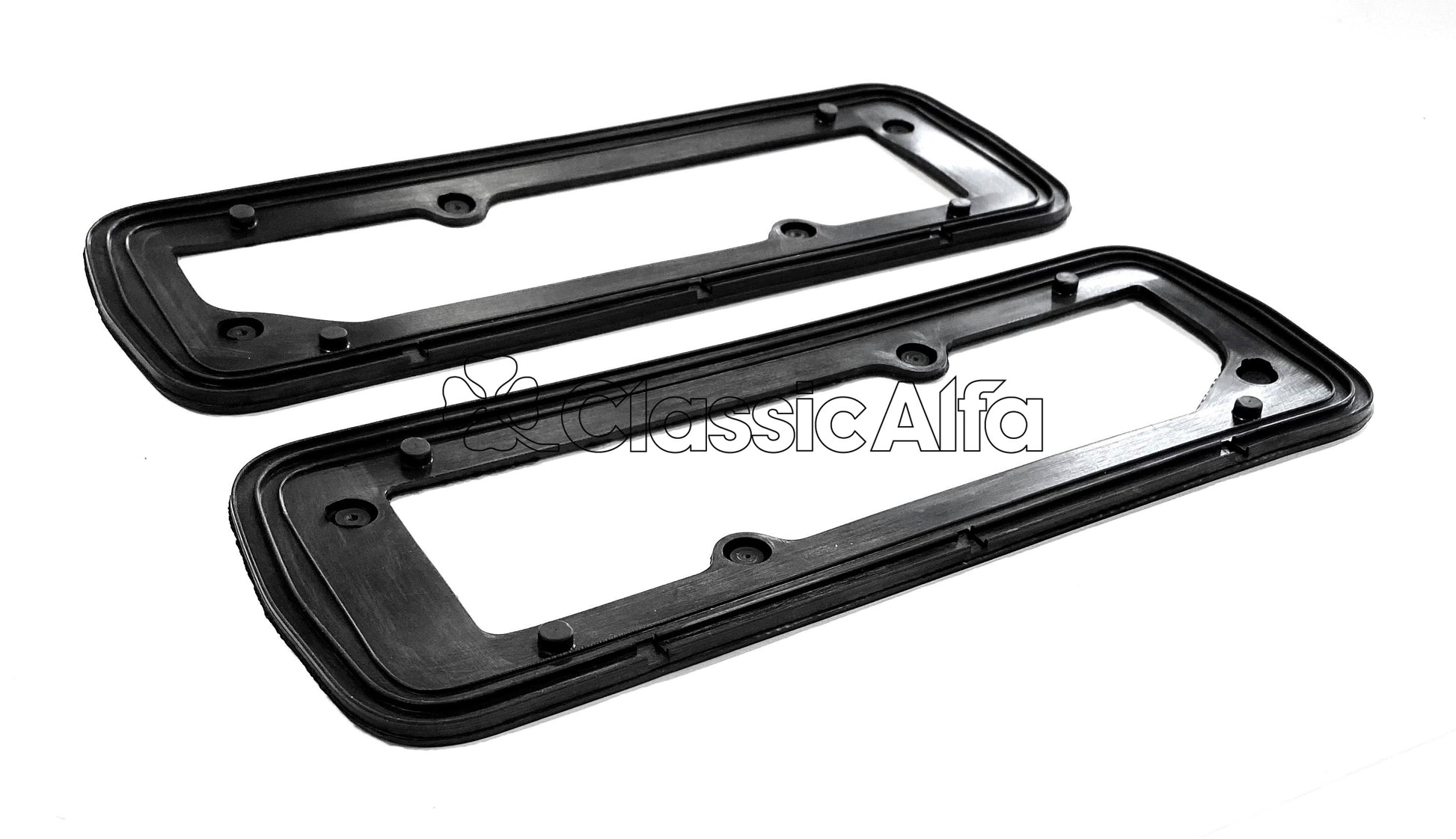 LT111 GIULIA SALOON REAR LIGHT SEALS - LARGE