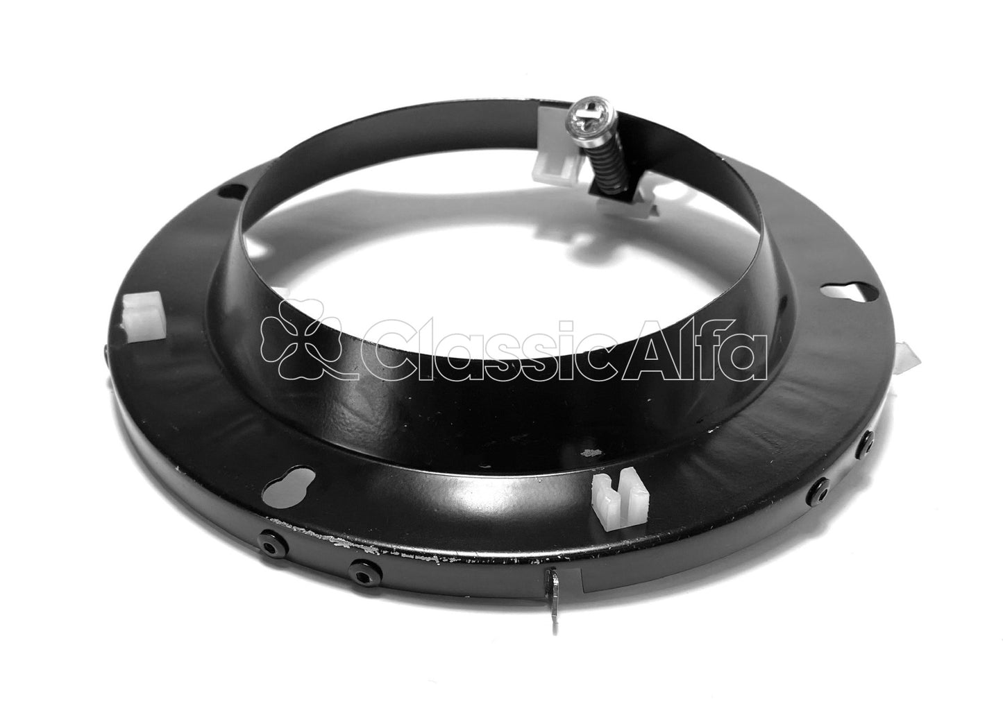 LT137 GIULIA LEFT INNER HEADLAMP MOUNTING FRAME