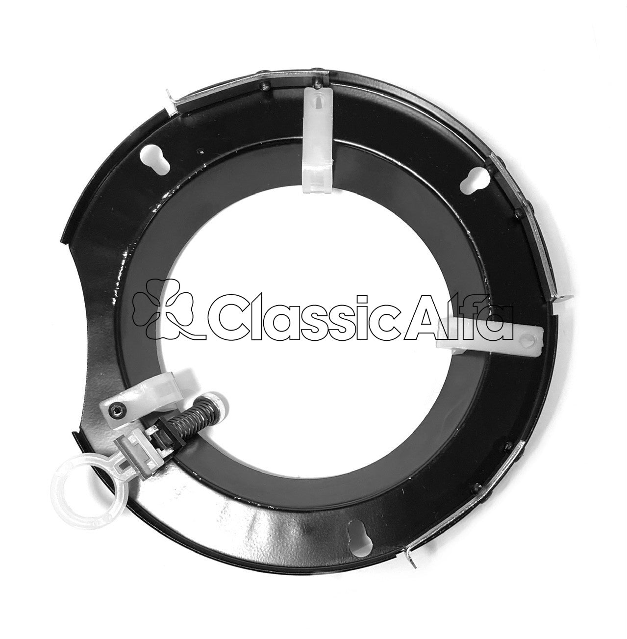 LT137 GIULIA LEFT INNER HEADLAMP MOUNTING FRAME