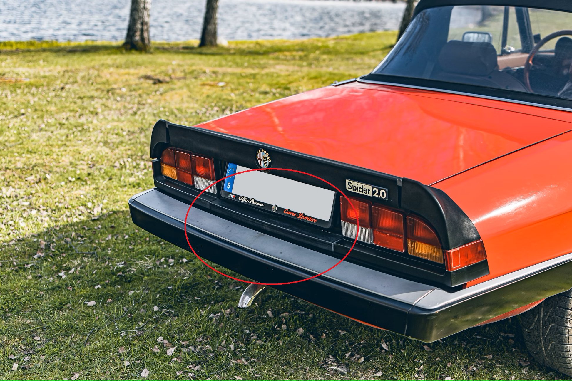 LT165 SERIES 3 SPIDER REAR CENTRE TRIM