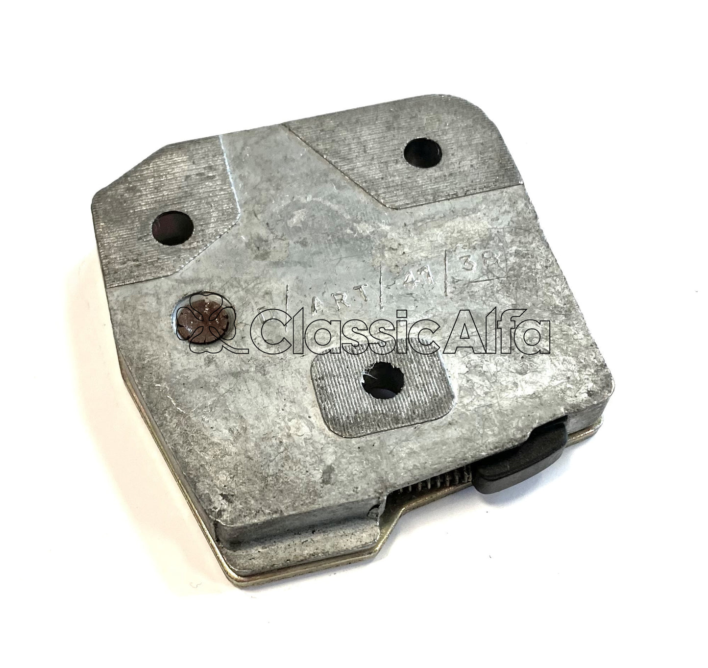 MI037 DOOR LOCK STRIKER PLATE RIGHT