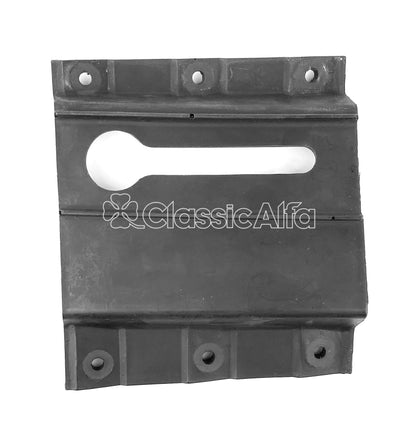 MI069 FRONT LEFT BUMPER BRACKET - S4 SPIDER