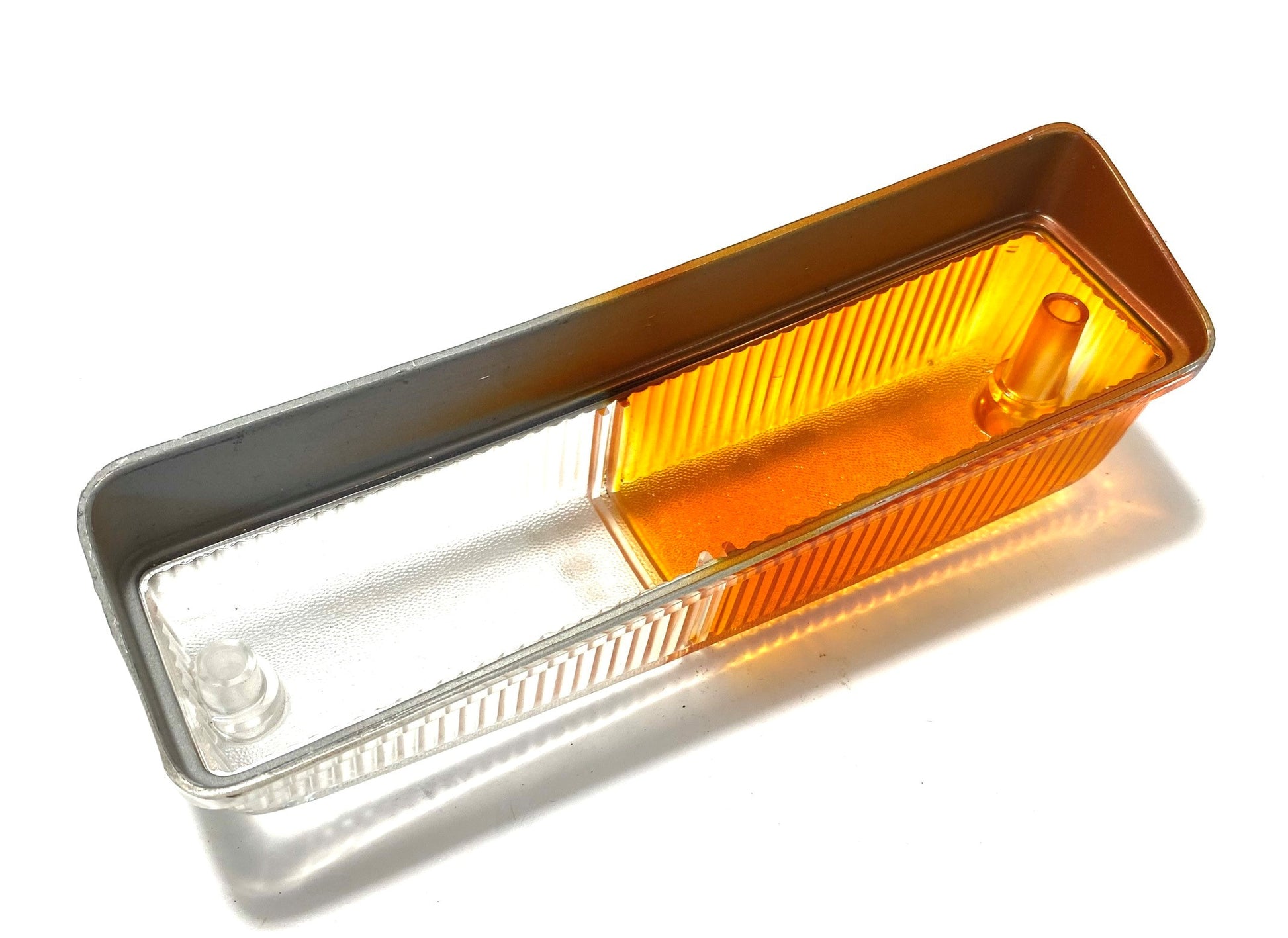 N0040 ORIGINAL EARLY GIULIA SALOON FRONT INDICATOR LENS ALTISSIMO - LEFT