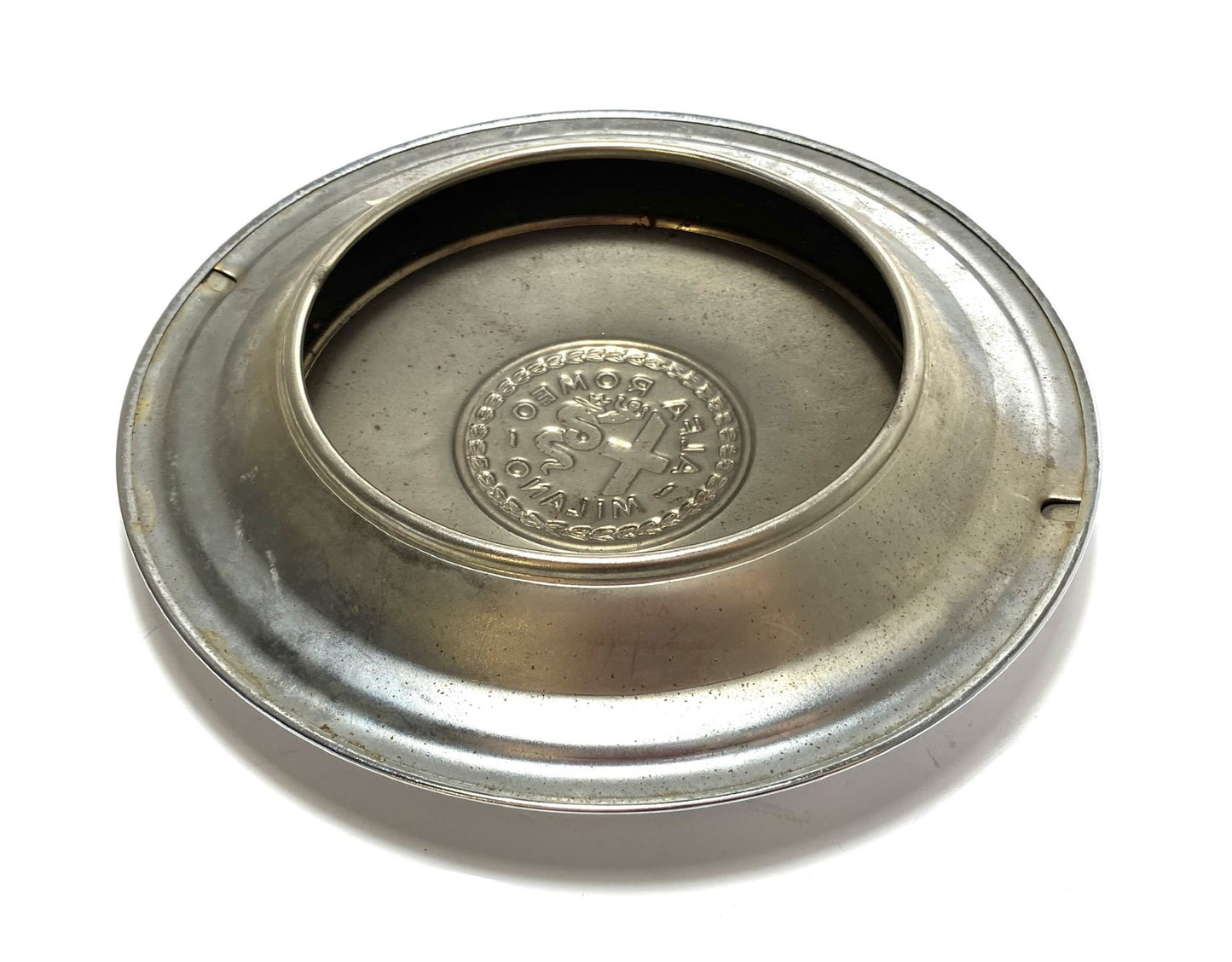 N0204 ORIGINAL EARLY 105 (1300) HUBCAP