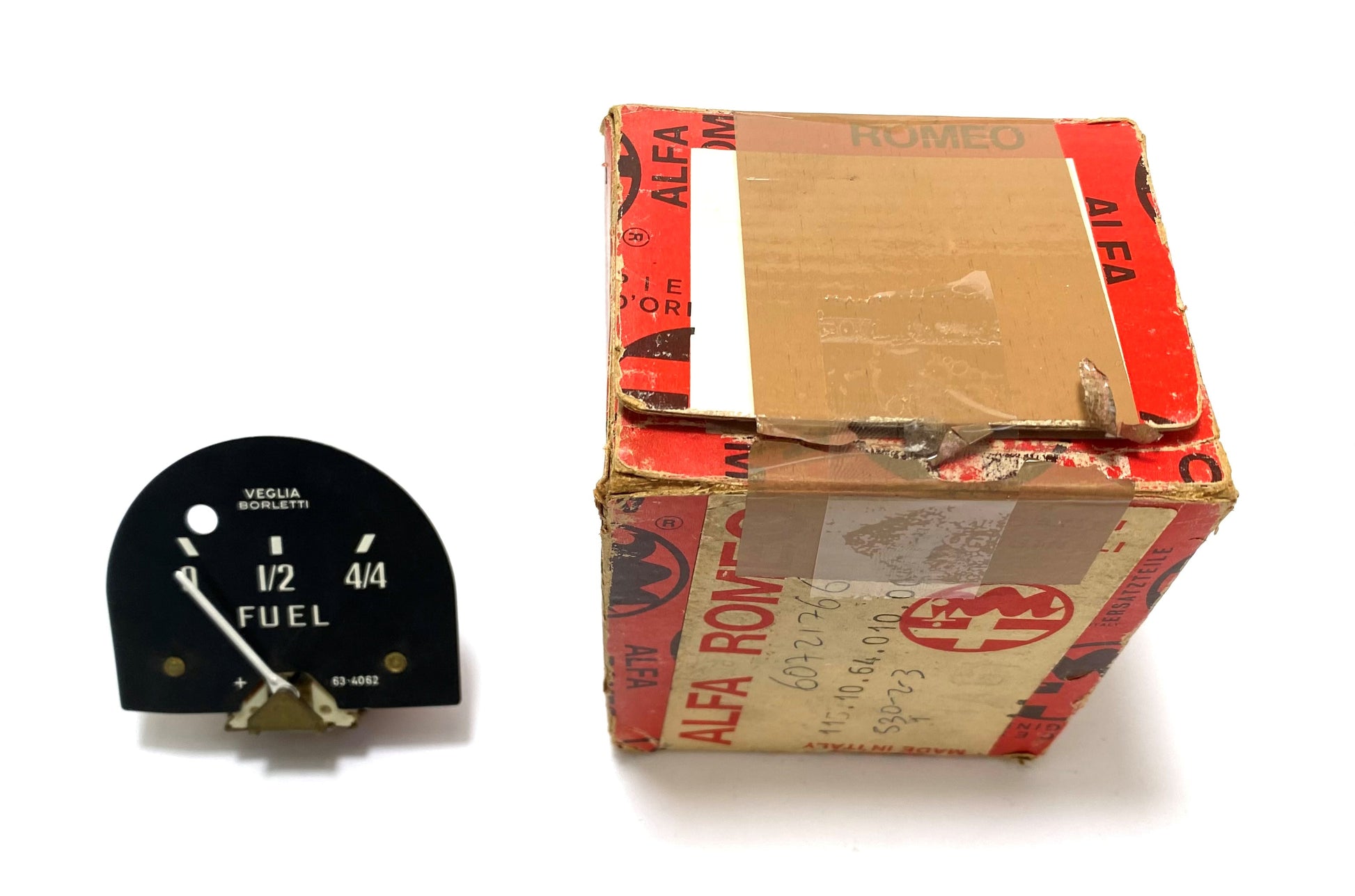 N0268 ORIGINAL 1300 GIULIA FUEL GAUGE - VEGLIA