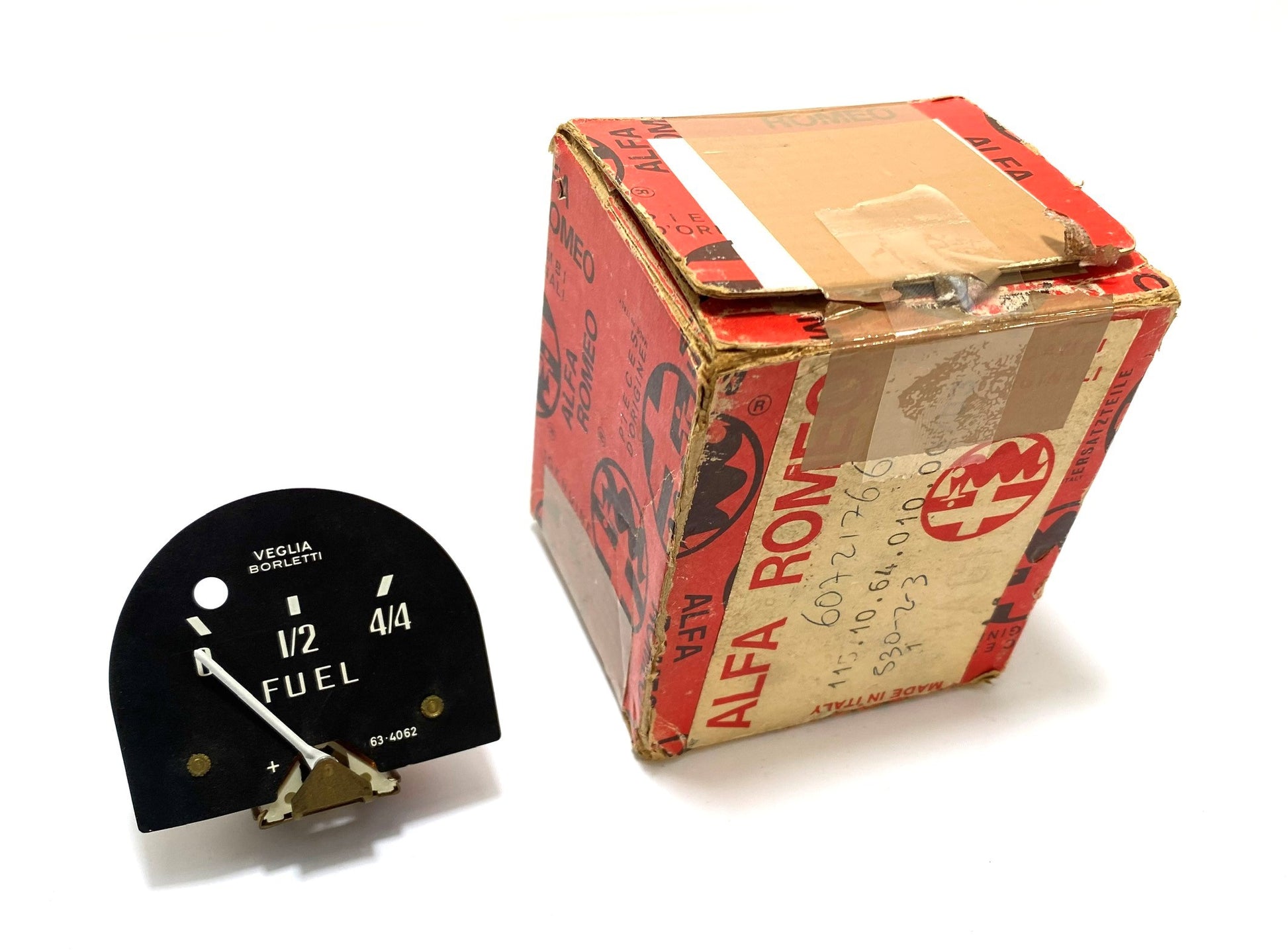 N0268 ORIGINAL 1300 GIULIA FUEL GAUGE - VEGLIA