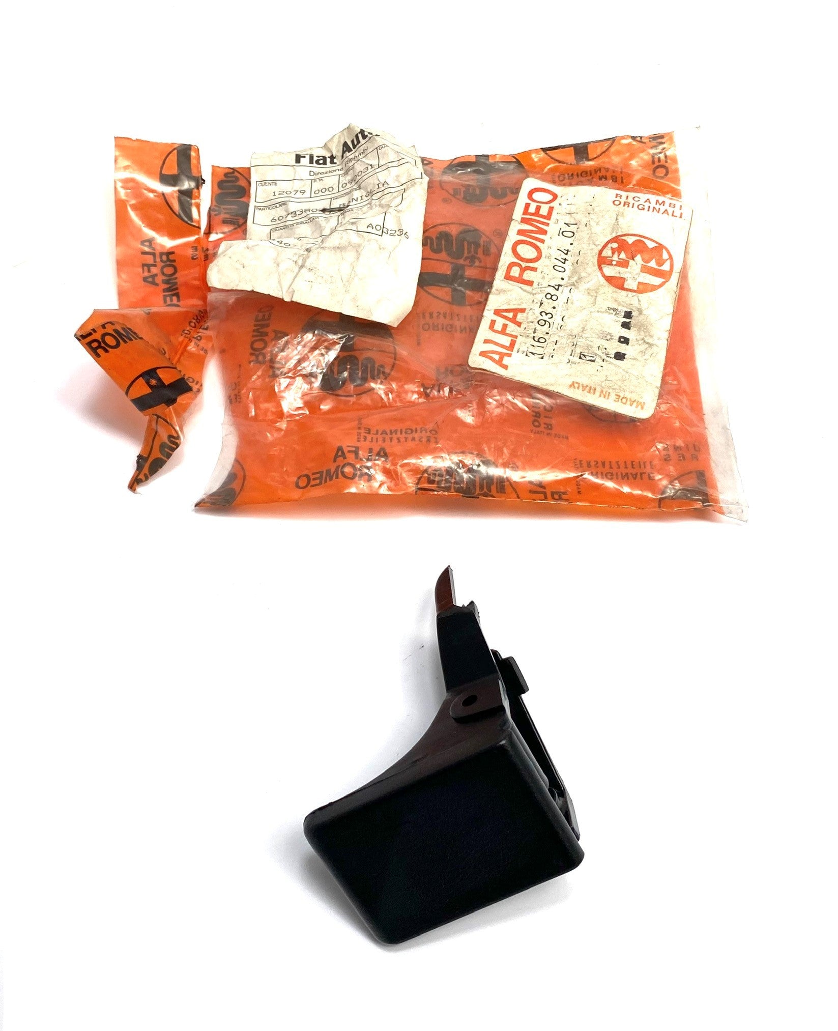 N0297 ORIGINAL 116 GIULIETTA INTERIOR DOOR HANDLE - LEFT