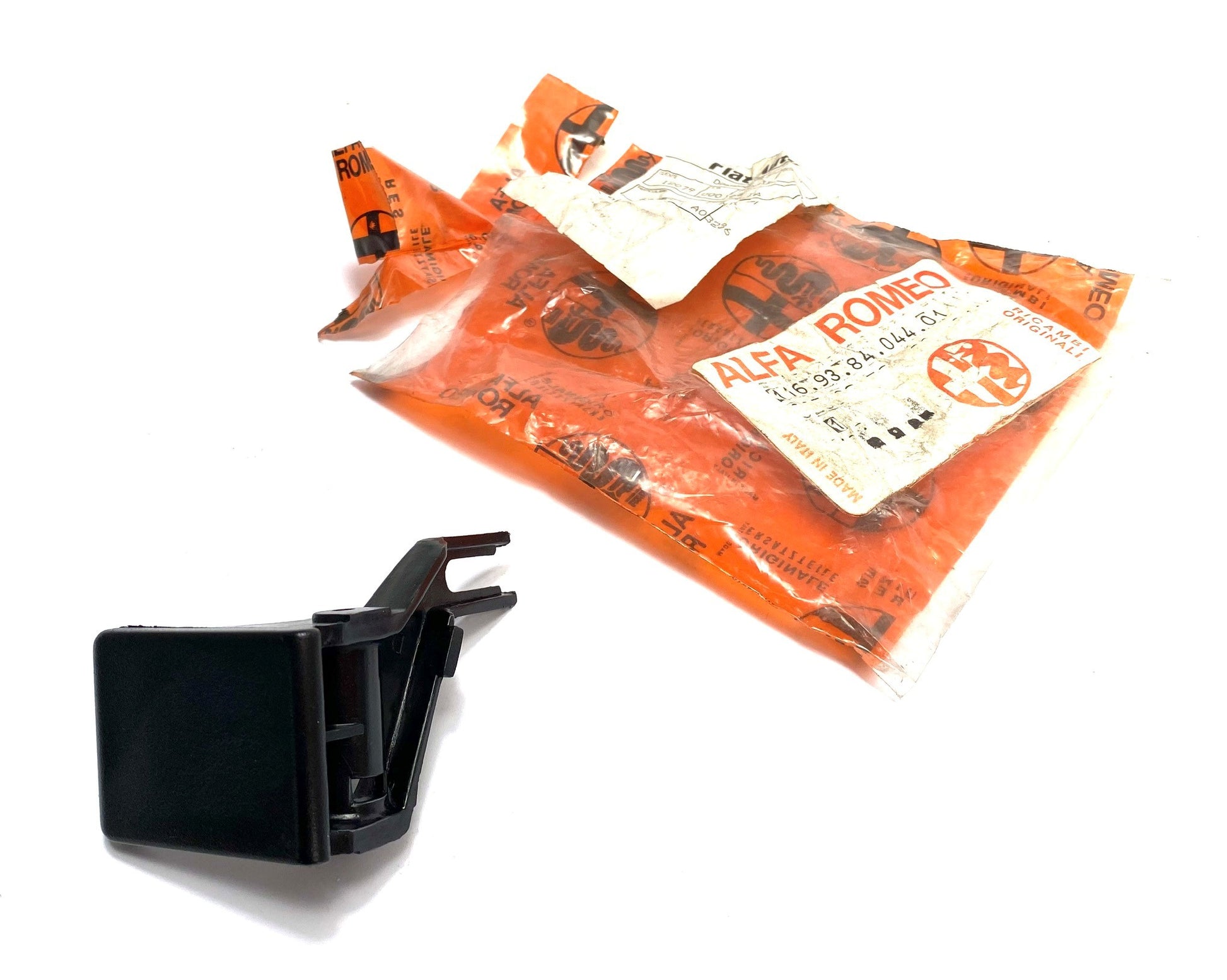 N0297 ORIGINAL 116 GIULIETTA INTERIOR DOOR HANDLE - LEFT