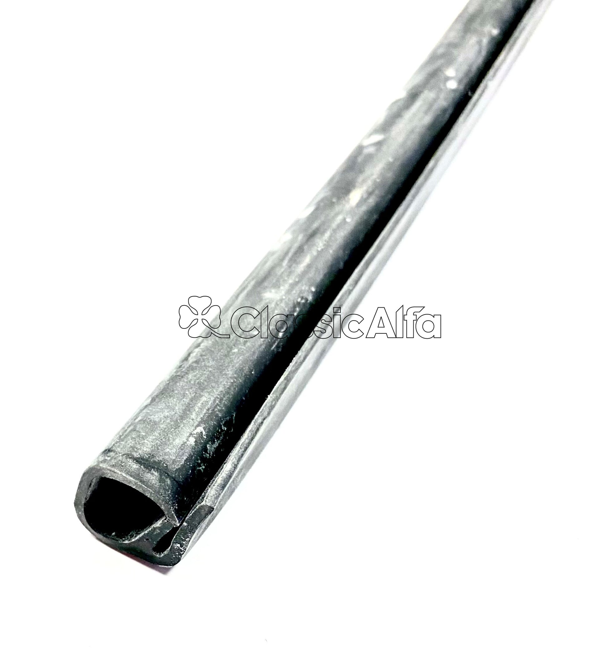 RB007 GT/GTV PAIR REAR SIDE WINDOW RUBBER SEAL