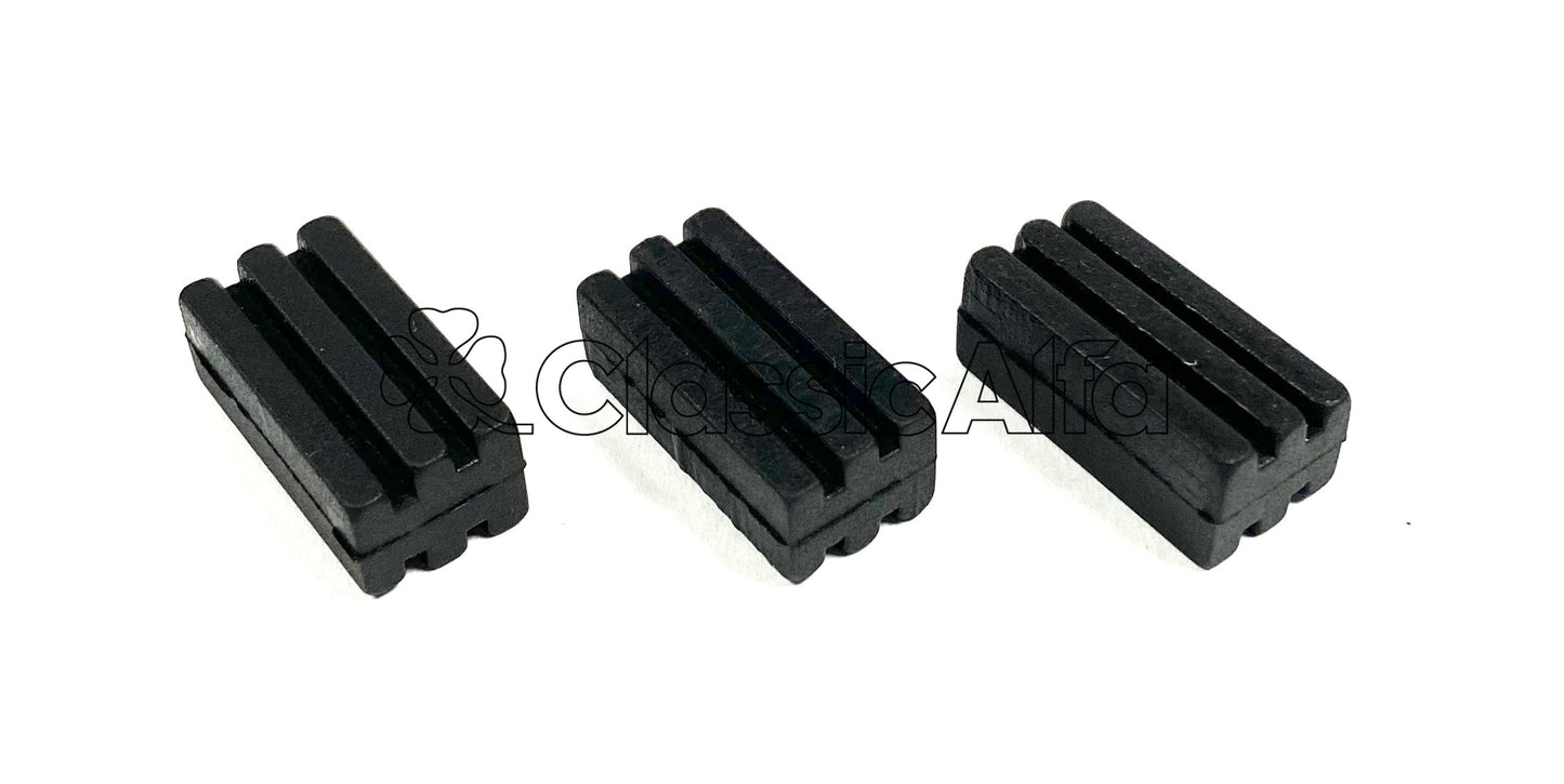 RB008 GT/GTV SET OF 3 RUBBER HINGE BLOCKS FOR REAR SIDE WINDOW