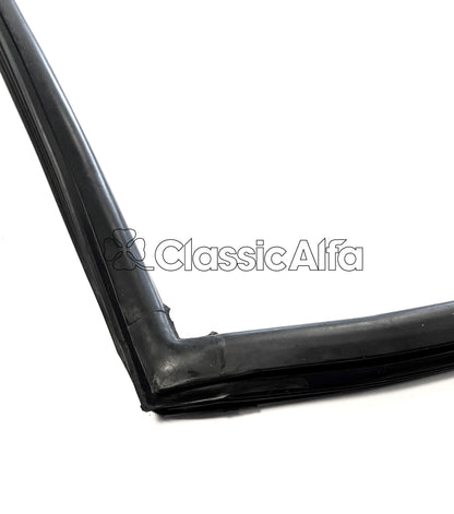 RB021 1970-93 SPIDER WINDSCREEN RUBBER