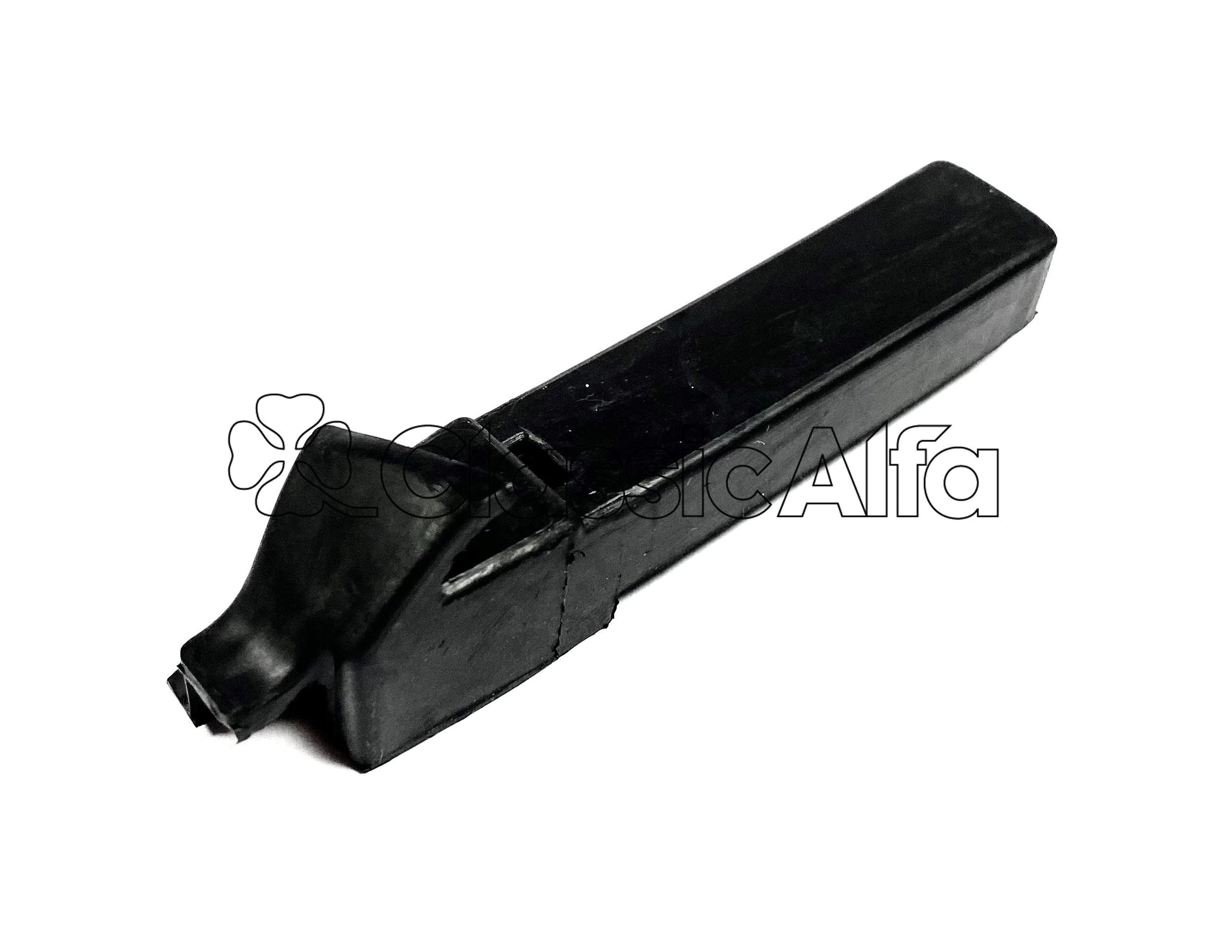 RB040 GT/GTV DOOR GLASS RUNNER END SEAL - LEFT