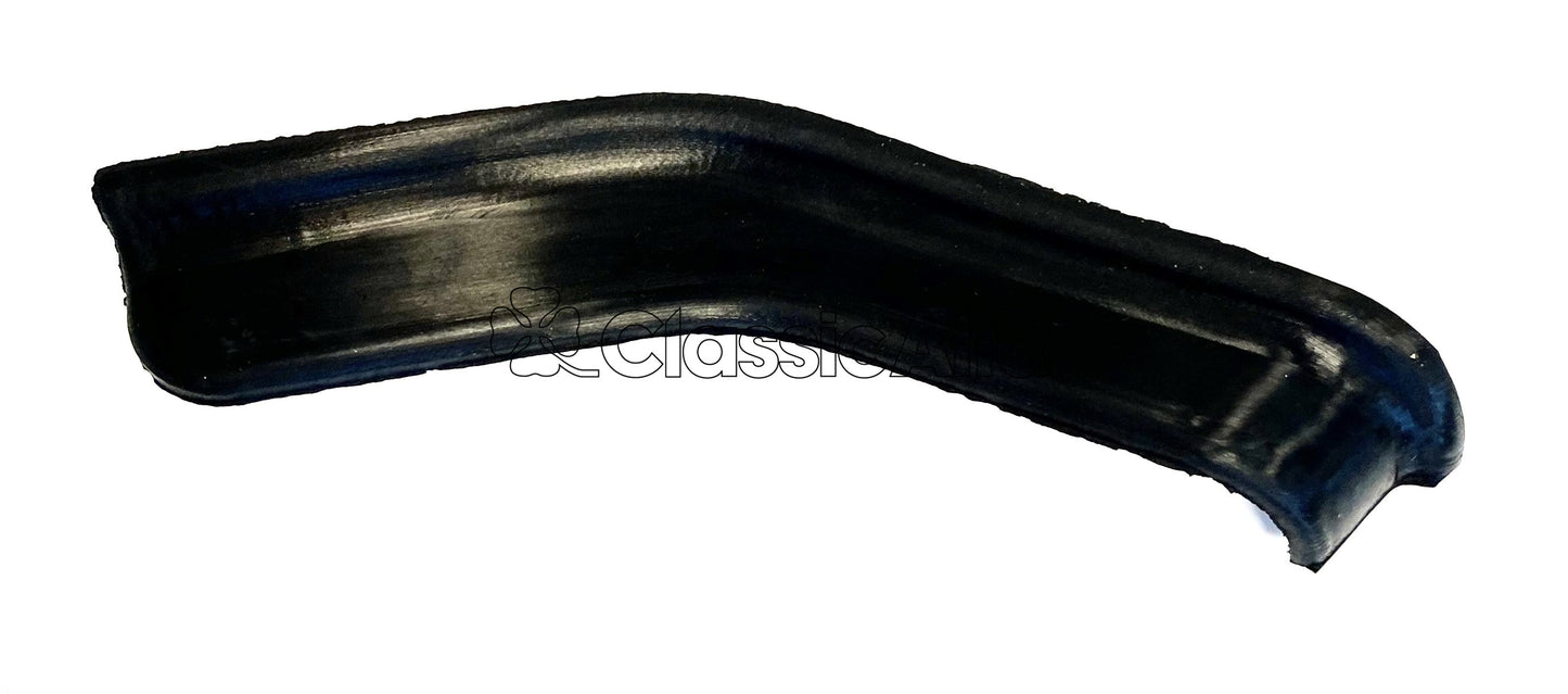 RB042 GT FRONT OF DOOR RAIN SEAL - LEFT