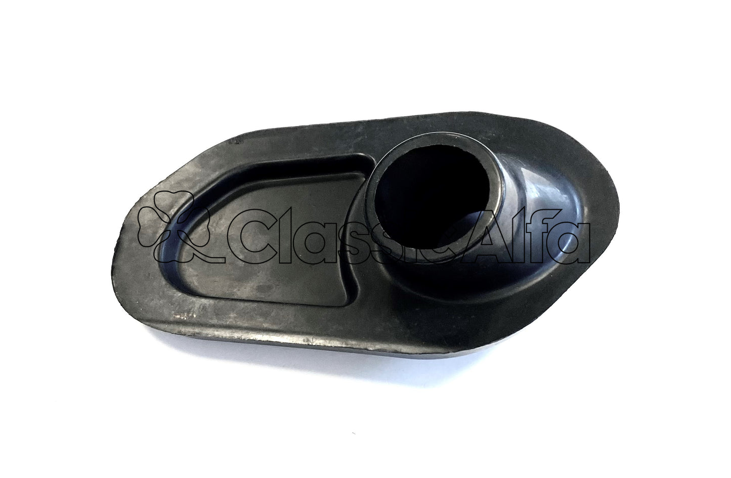 RB057/1 STEERING COLUMN GROMMET - LEFT HAND DRIVE TO 1970