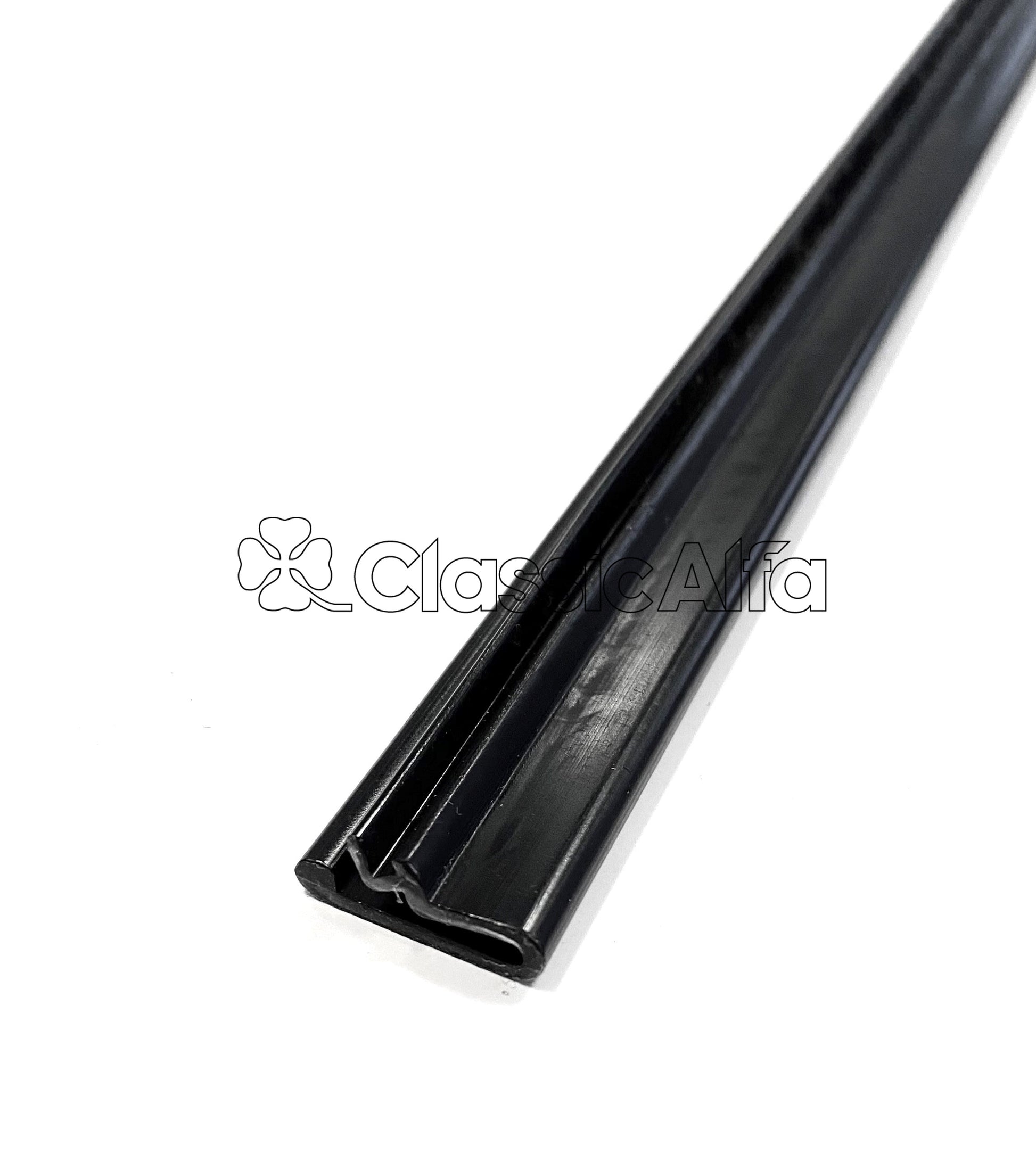 RB063/1 PLASTIC STRIP FOR TOP OF SPIDER DOOR (SERIES 3 & 4) - RIGHT