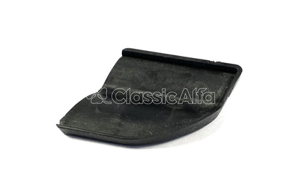 RB112 SPIDER SCREEN BASE TRIM END SEAL - LEFT