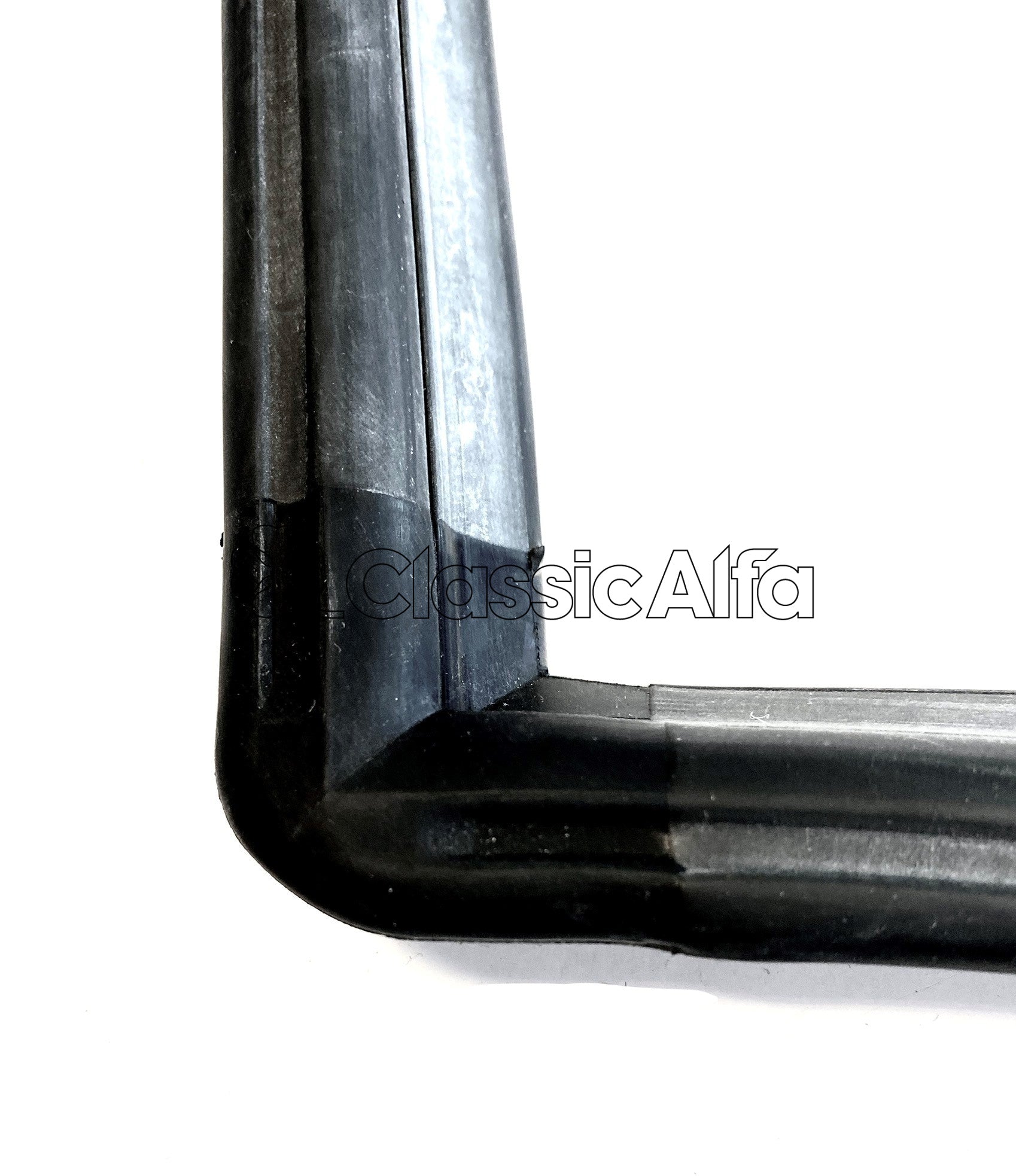 RB121 JUNIOR ZAGATO REAR WINDSCREEN SEAL