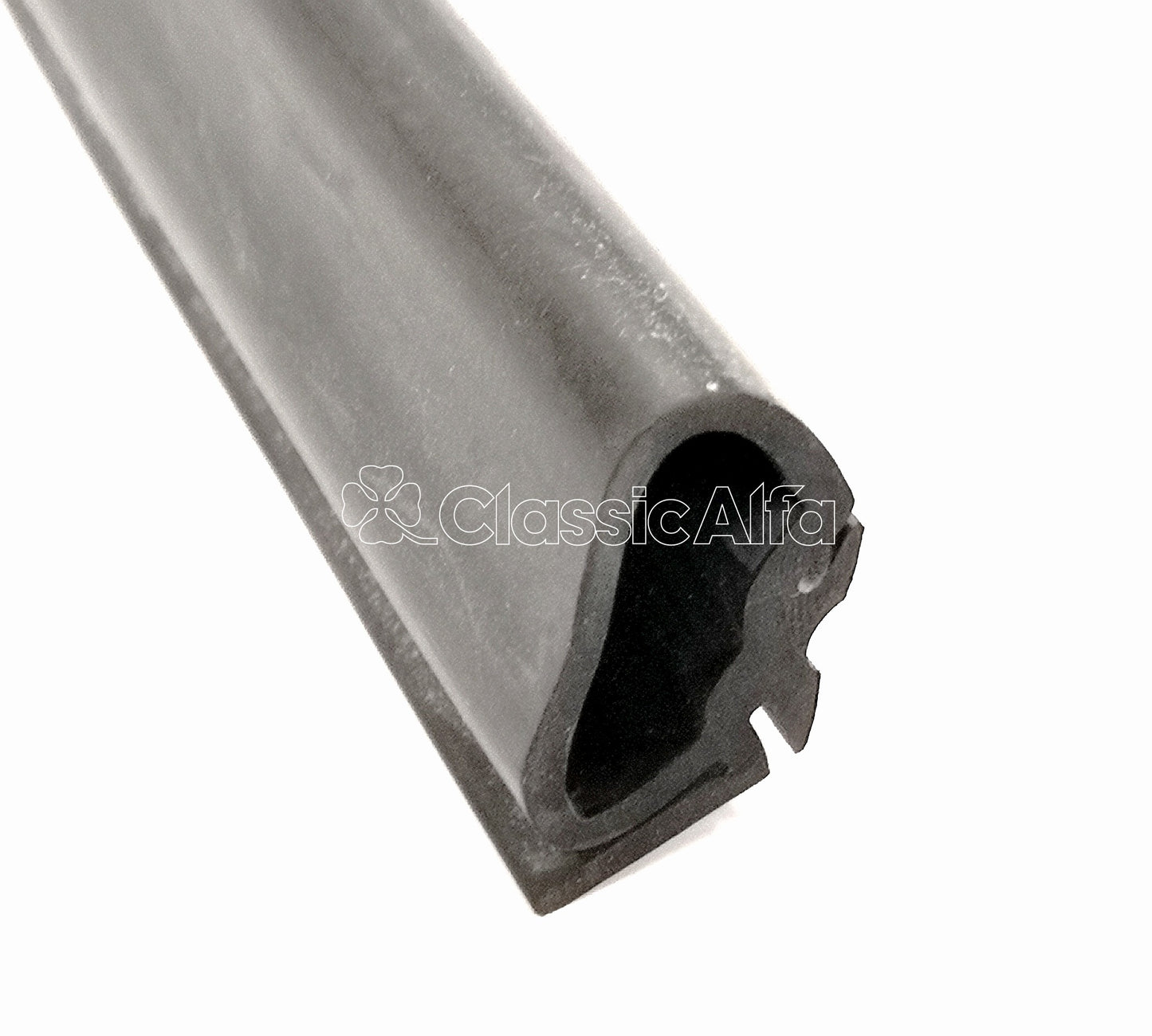 RB132 SPIDER KAMMTAIL HARDTOP FRONT SEAL