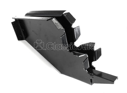 ST053/1 SPIDER REAR JACKING POINT - RIGHT 1966-87