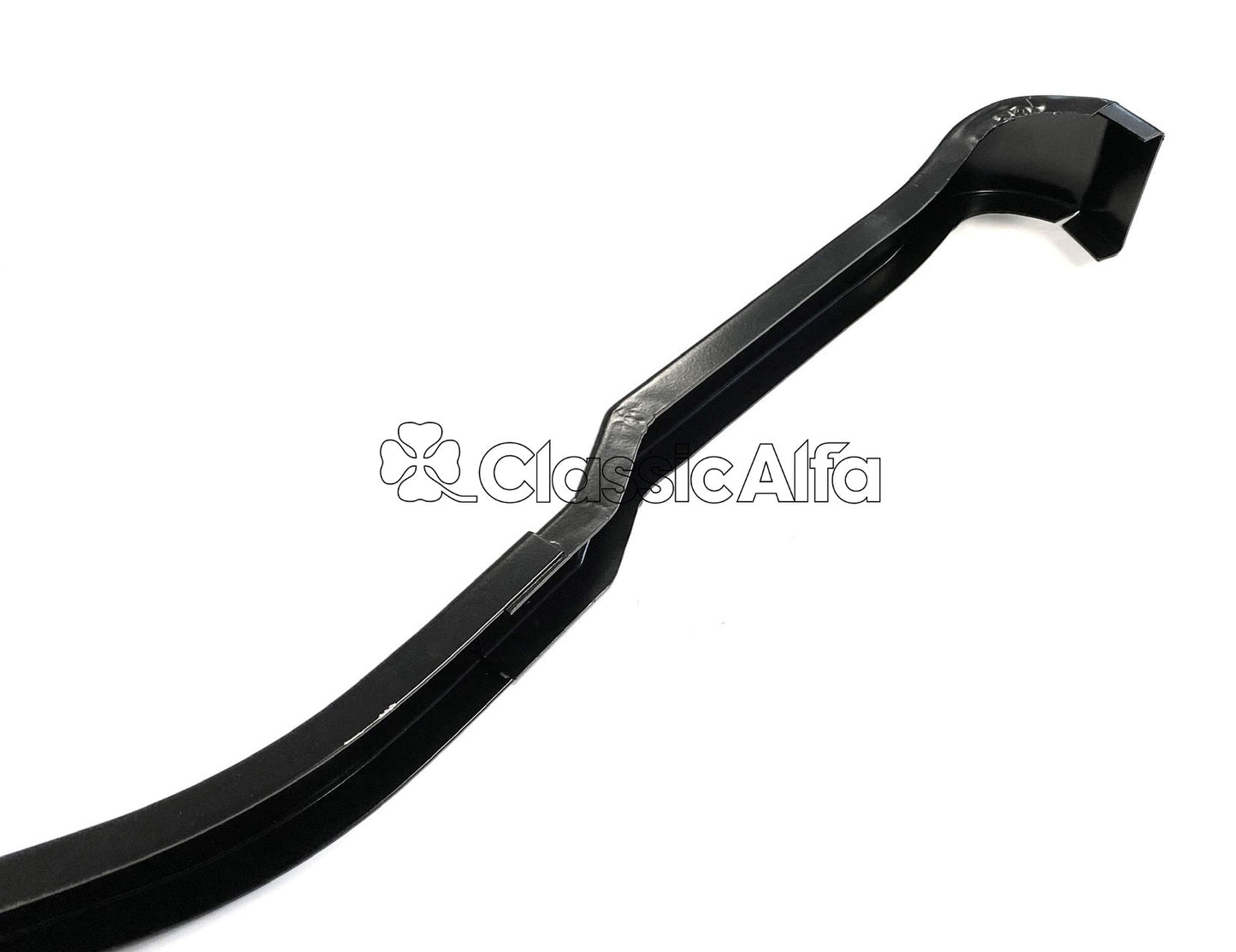 ST118 LEFT FRONT CHASSIS LEG LOWER INSERT