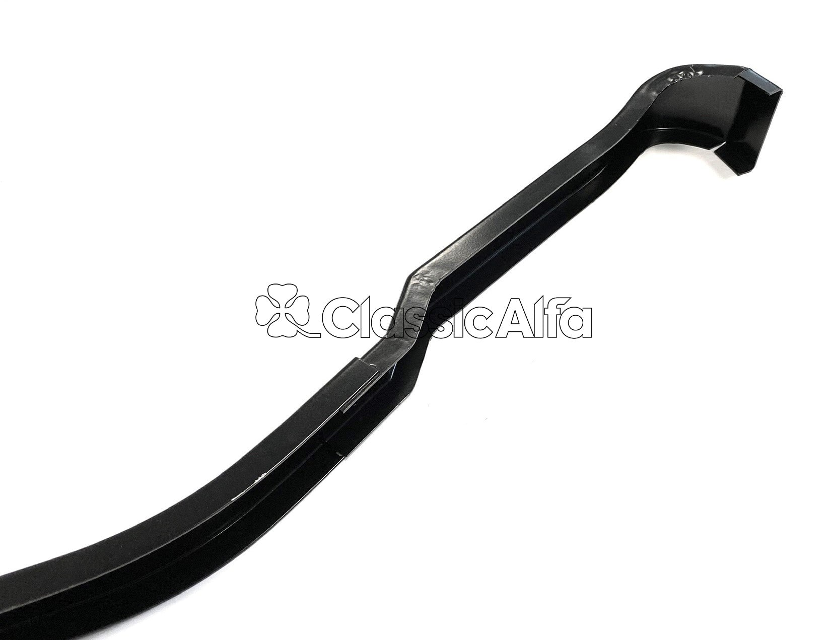 ST118 LEFT FRONT CHASSIS LEG LOWER INSERT