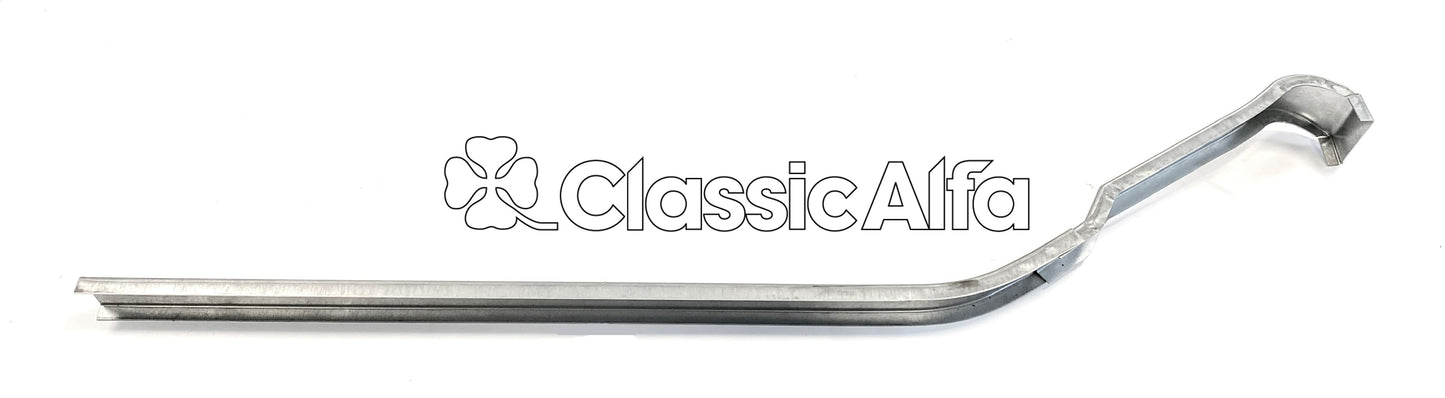 ST120 RIGHT FRONT CHASSIS LEG LOWER INSERT