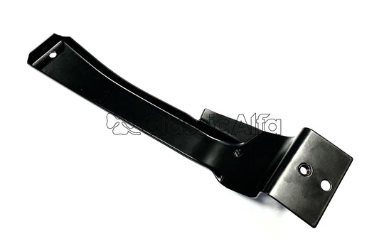 ST142 FRONT ANTI-ROLL BAR MOUNTING BRACKET - LEFT