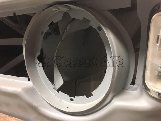 ST148/1 LEFT SIDE HEADLIGHT BRACKET - STEP-FRONT GT