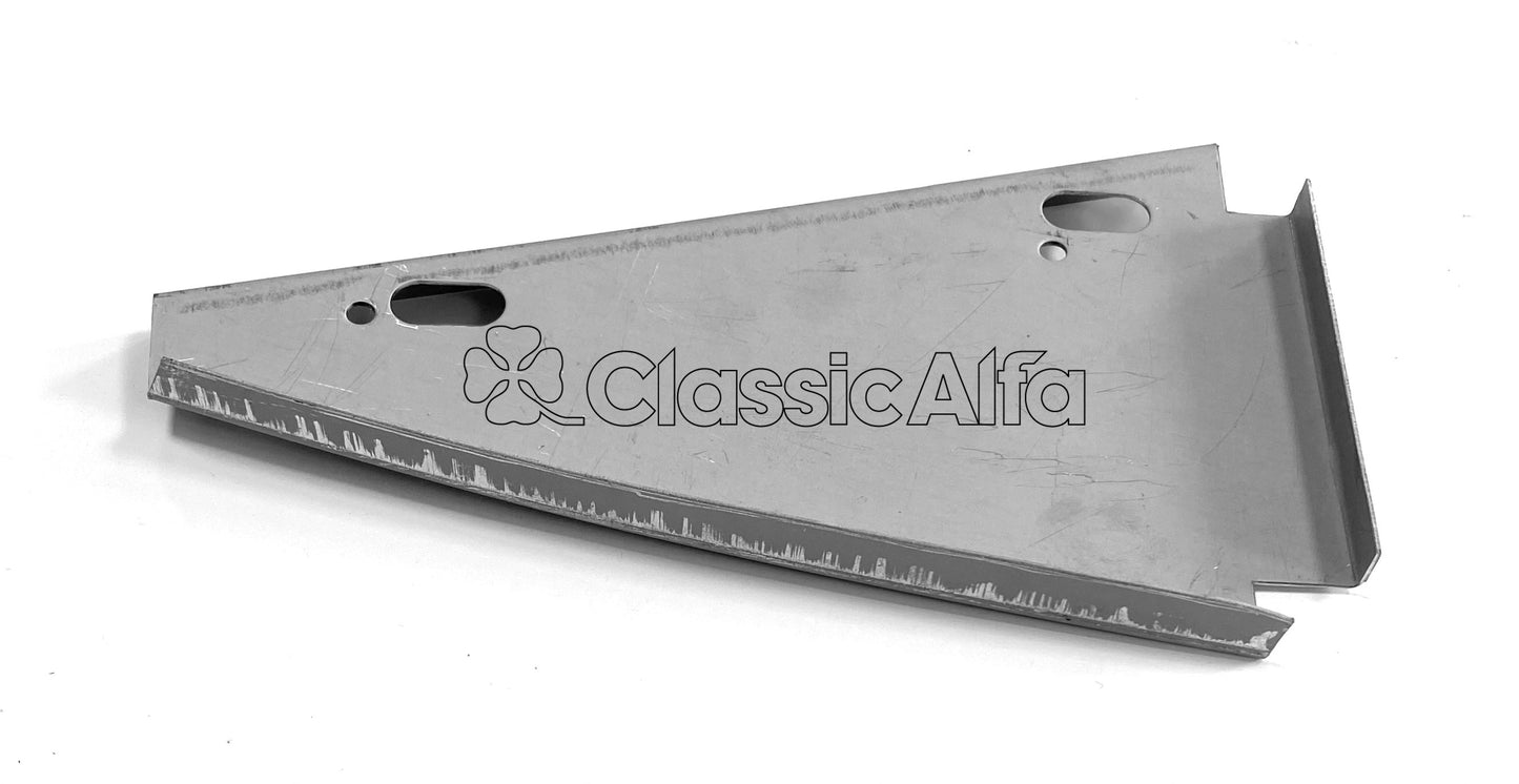 ST229 LOWER FRONT SPLASH SHIELD SUPPORT PANEL LEFT - SPIDER 70-83