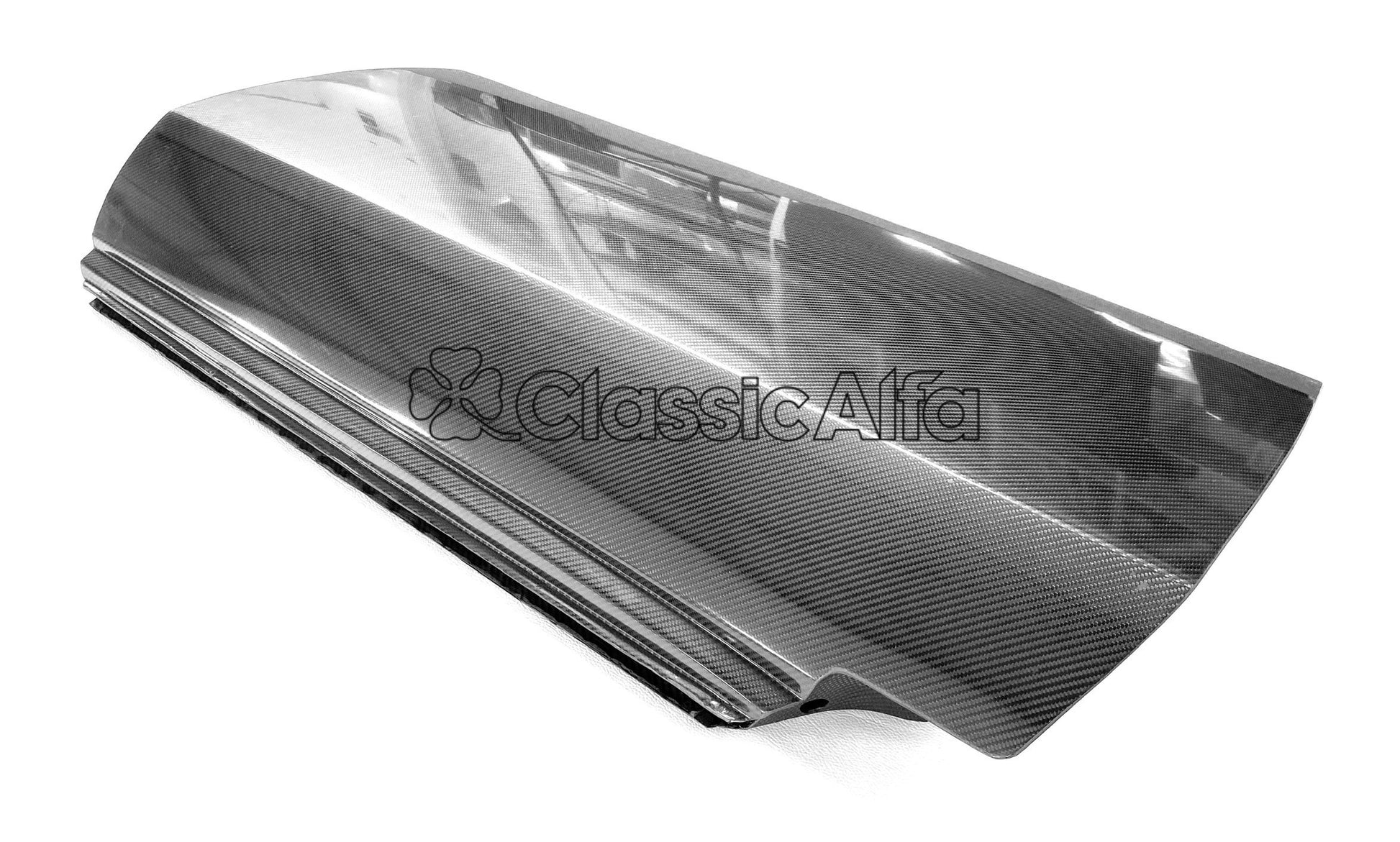 ST307 CARBON FIBRE LEFT DOOR - 105 SERIES GT/GTV