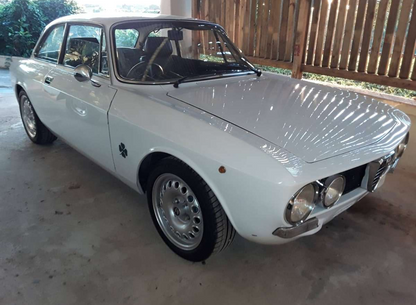 1976 2000 TWIN SPARK GTV £23,000