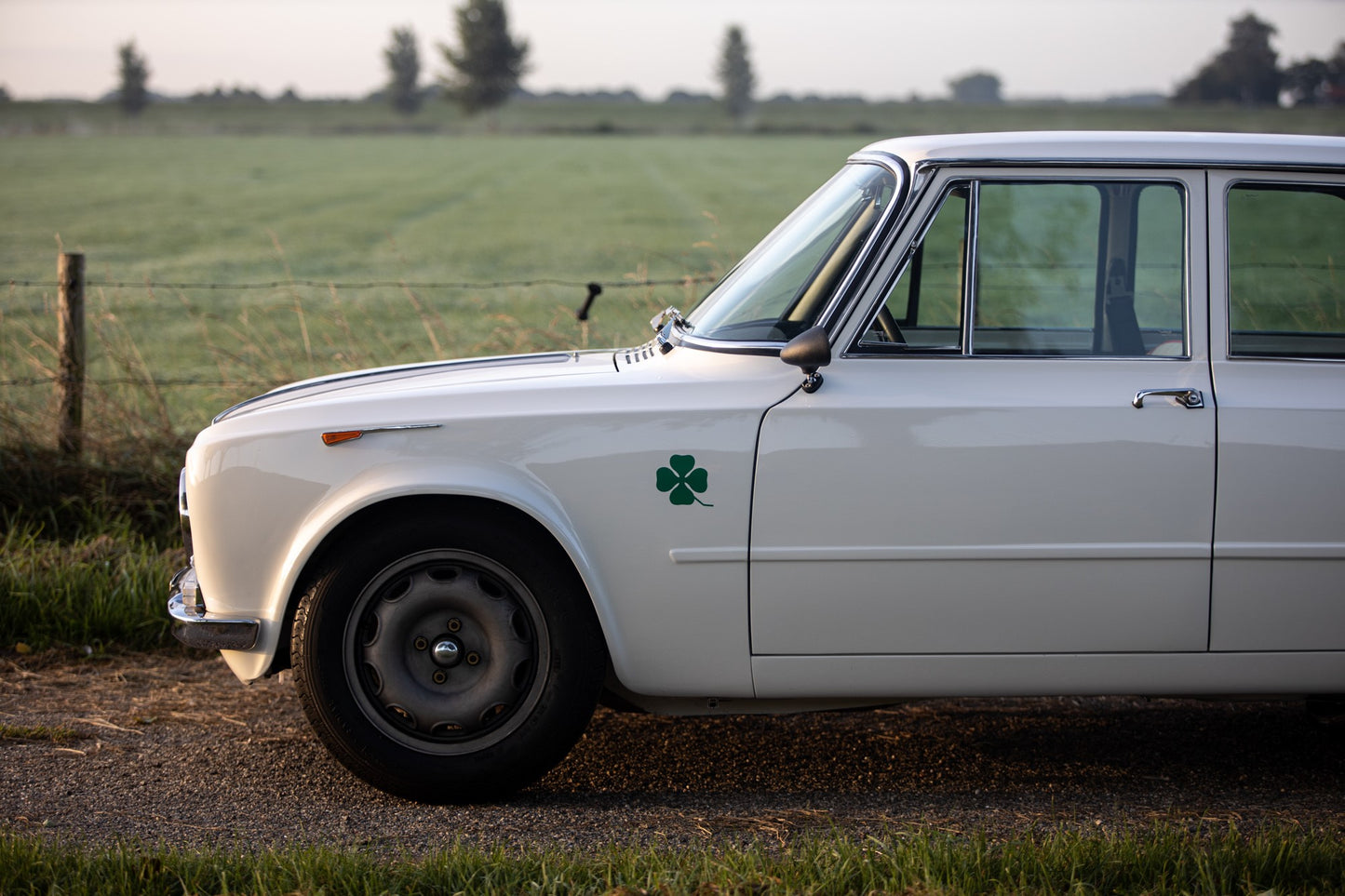 WH040/3 TZ/Ti SUPER 5.5 X 15 ET36 NATURAL FINISH HEAT TREATED REPLICA ALLOY WHEEL