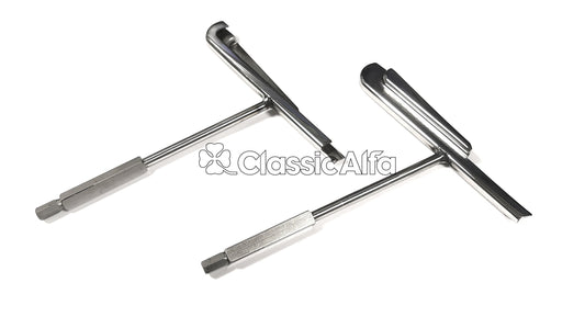 CH110 GT QUARTERLIGHT PIVOT SET