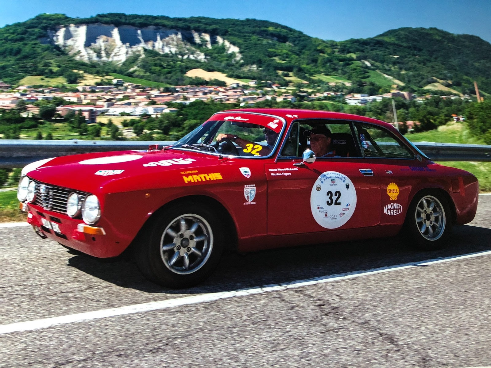 1972 2000 GTV RACE CAR - OFFERS – Classic Alfa