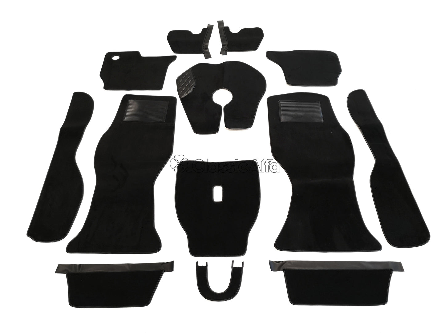 IN246 LATE GTV/GT JUNIOR BLACK CARPET 1970-78 - LEFT HAND DRIVE - HANGING PEDALS